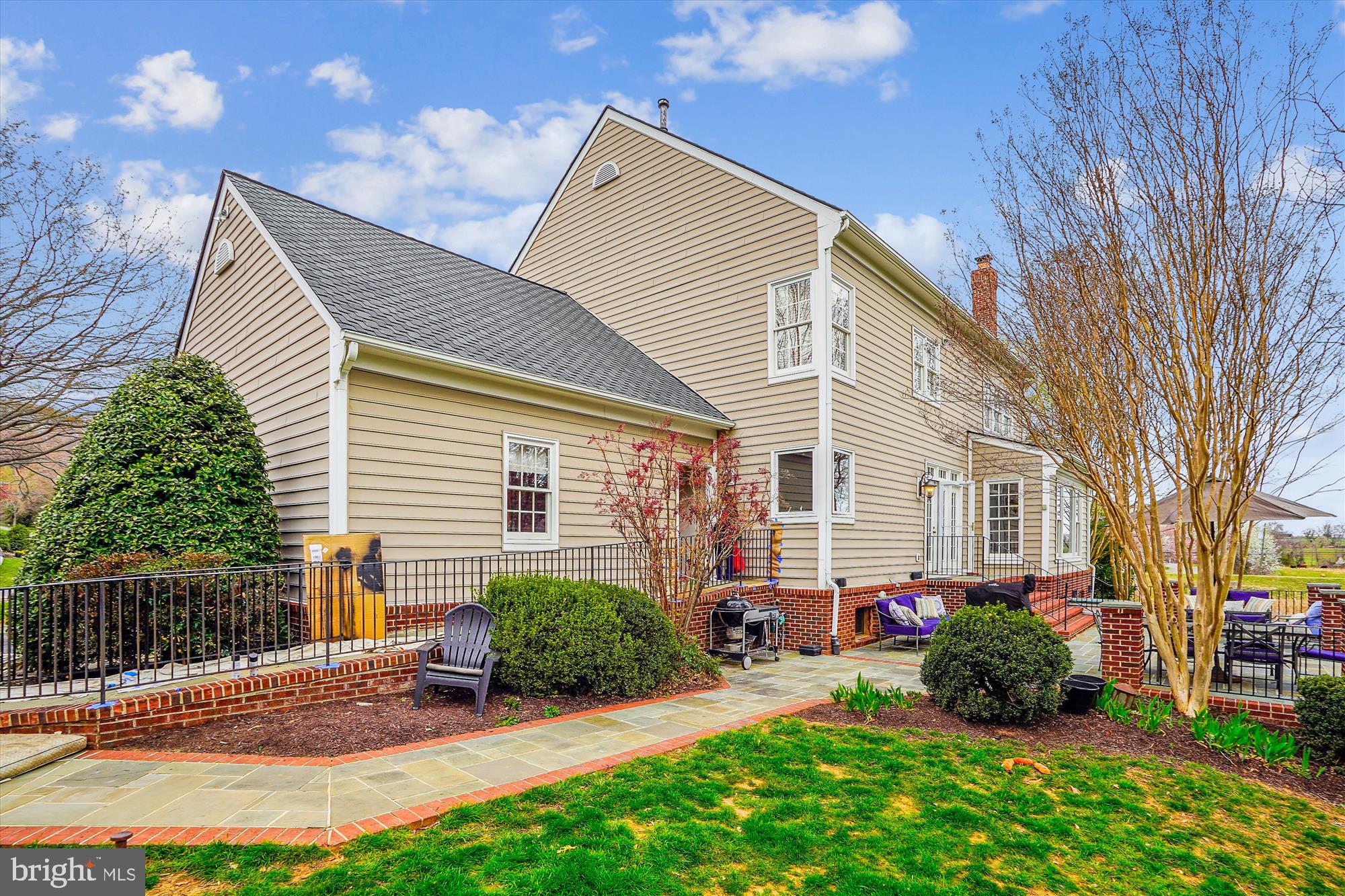 HUNTSMANS RIDGE - Residential