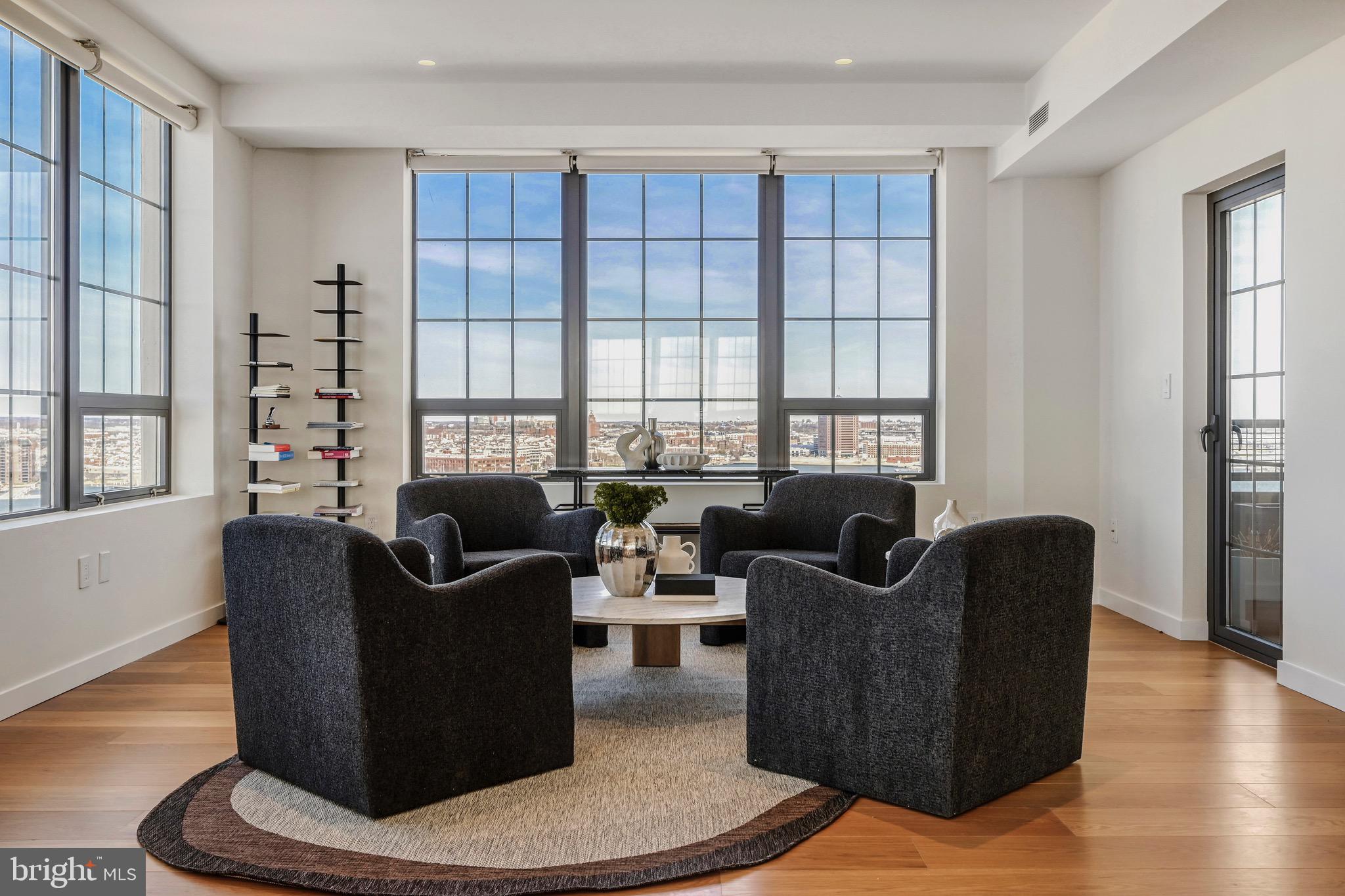 LOCUST POINT - Residential