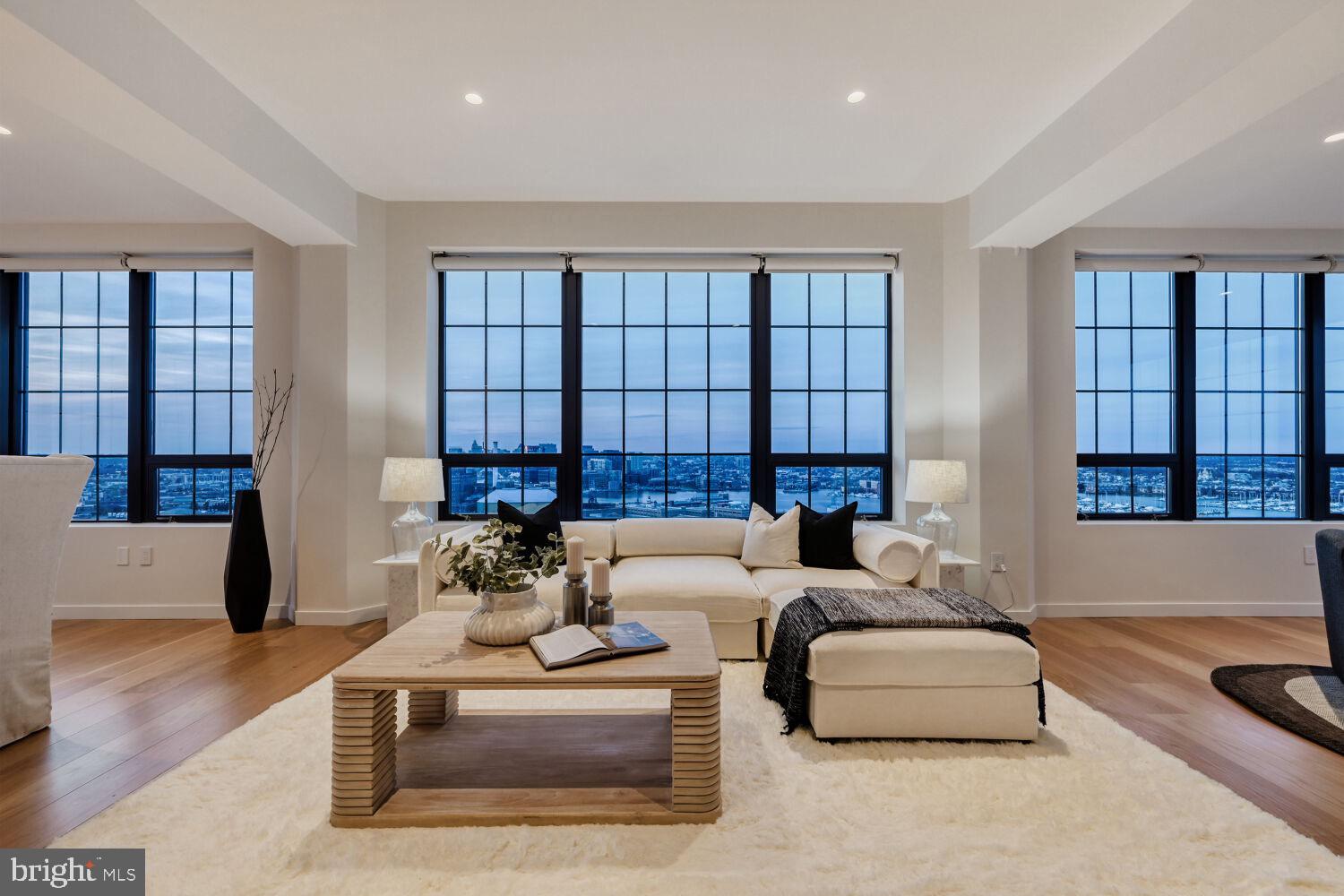 LOCUST POINT - Residential