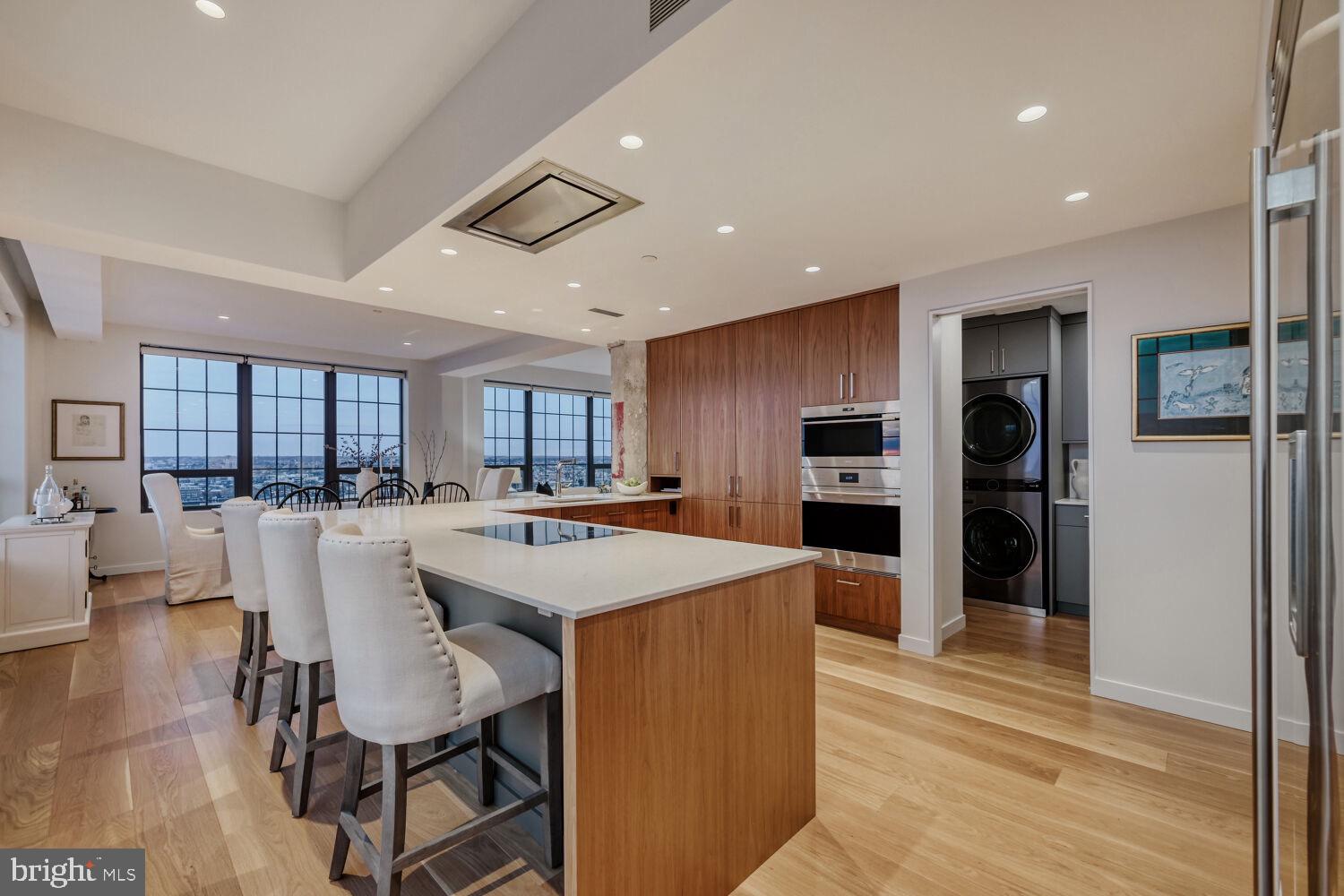 1200 STEUART STREET 1811