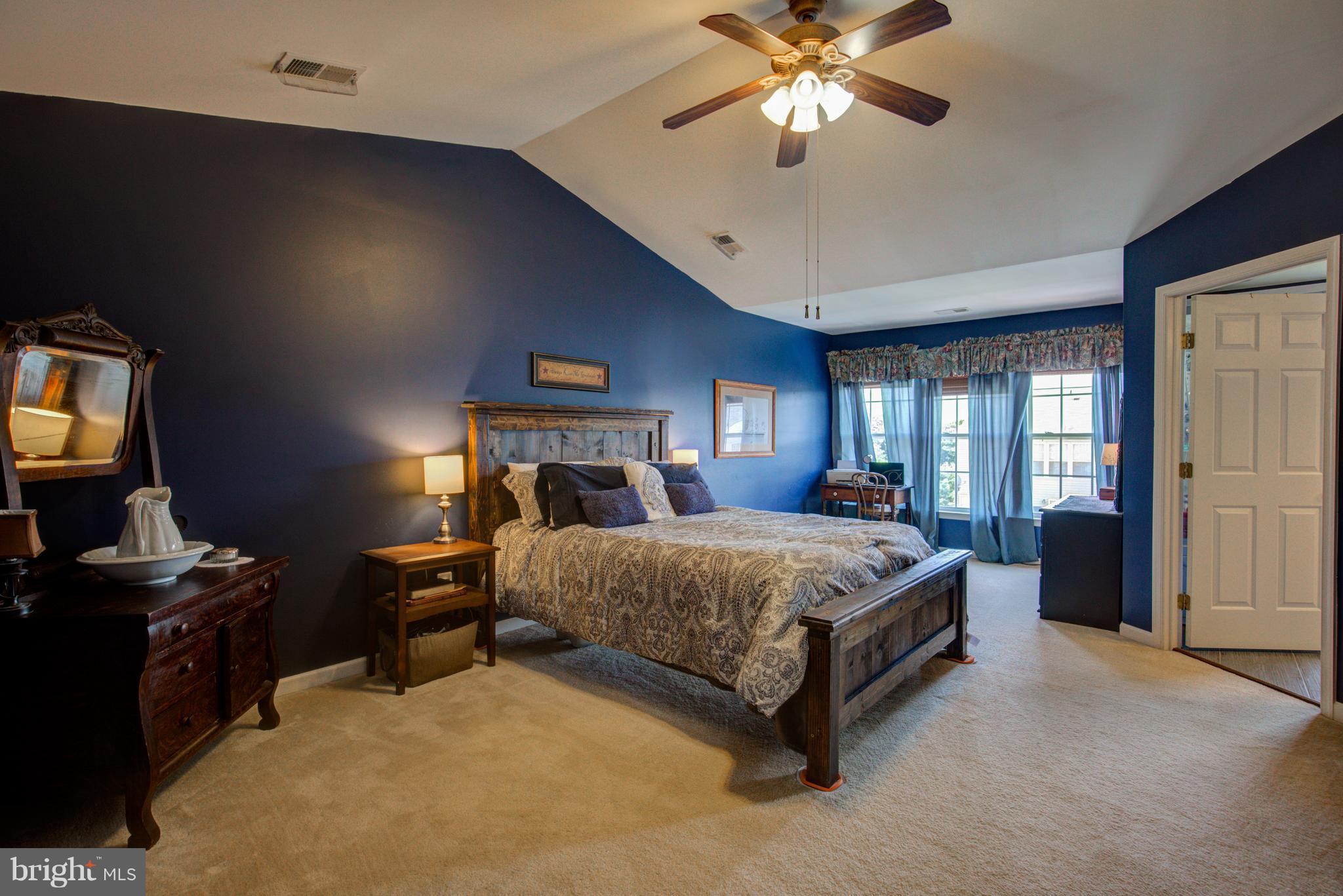 LAKELAND PLACE - Residential