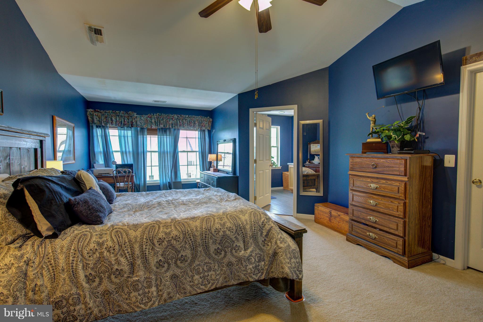 LAKELAND PLACE - Residential