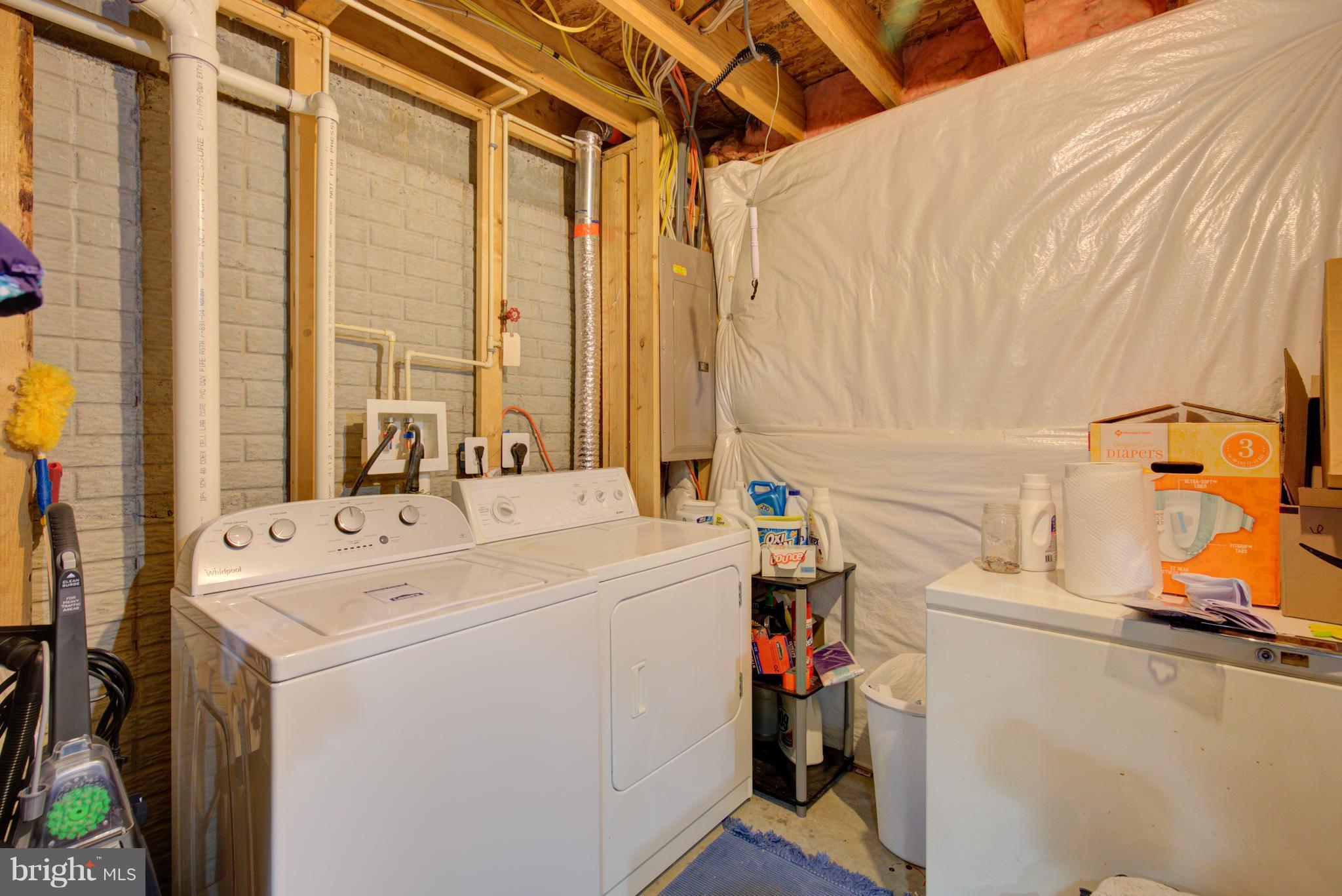 LAKELAND PLACE - Residential