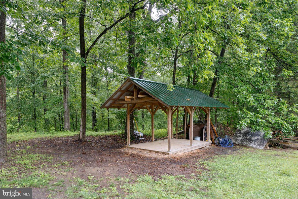 1213 PINEY HILL ROAD