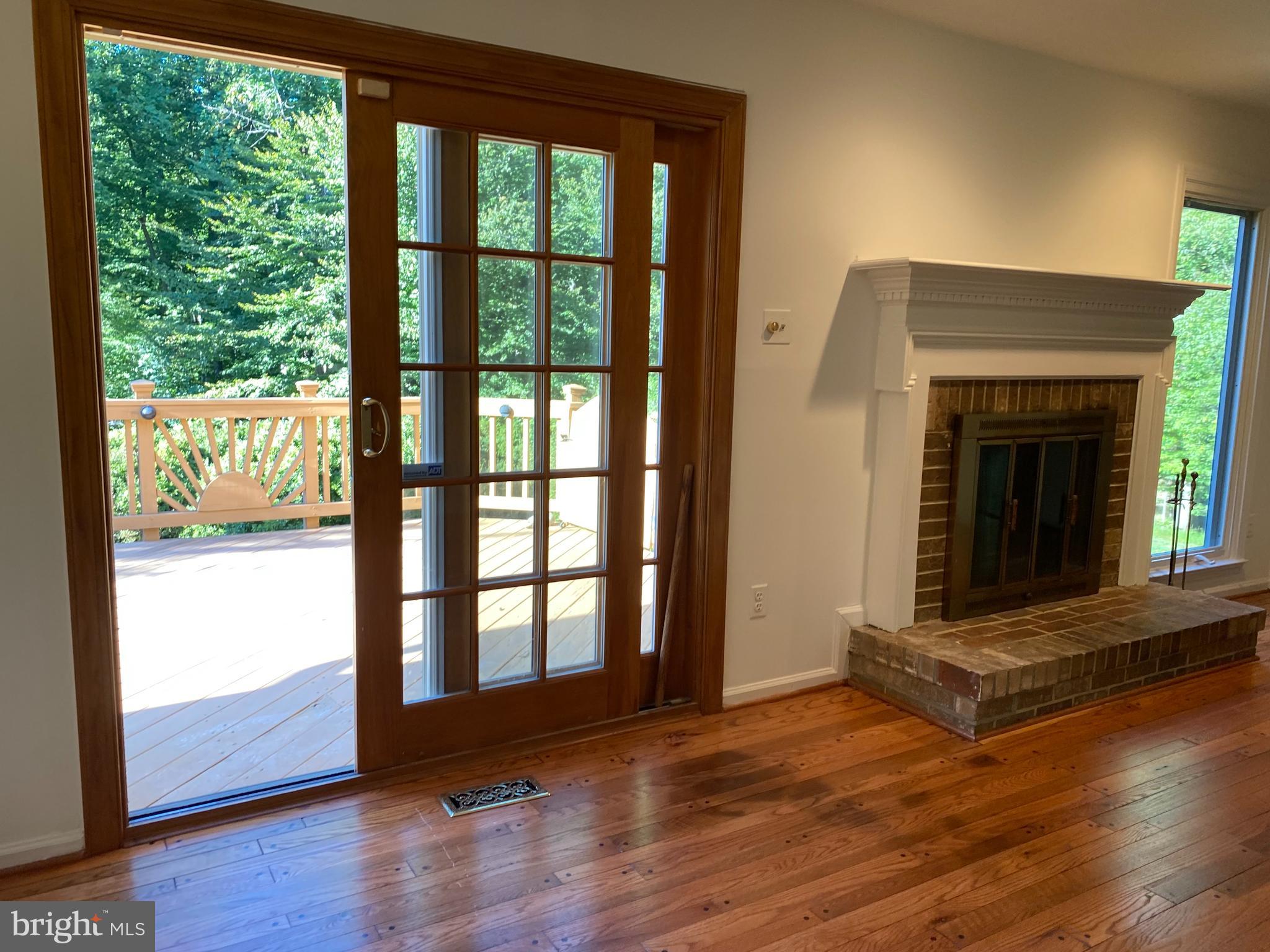 LANGLEY OAKS - Residential Lease