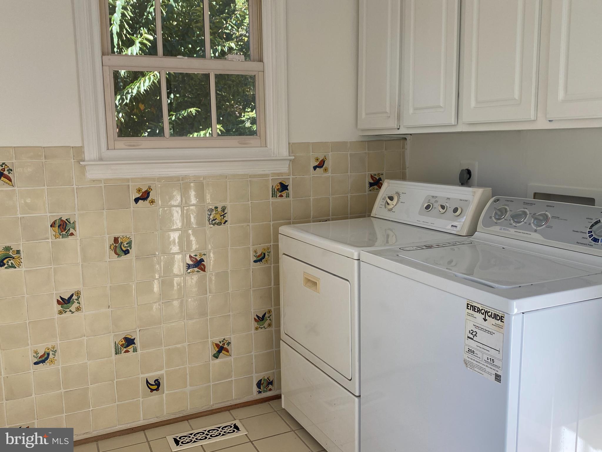 LANGLEY OAKS - Residential Lease