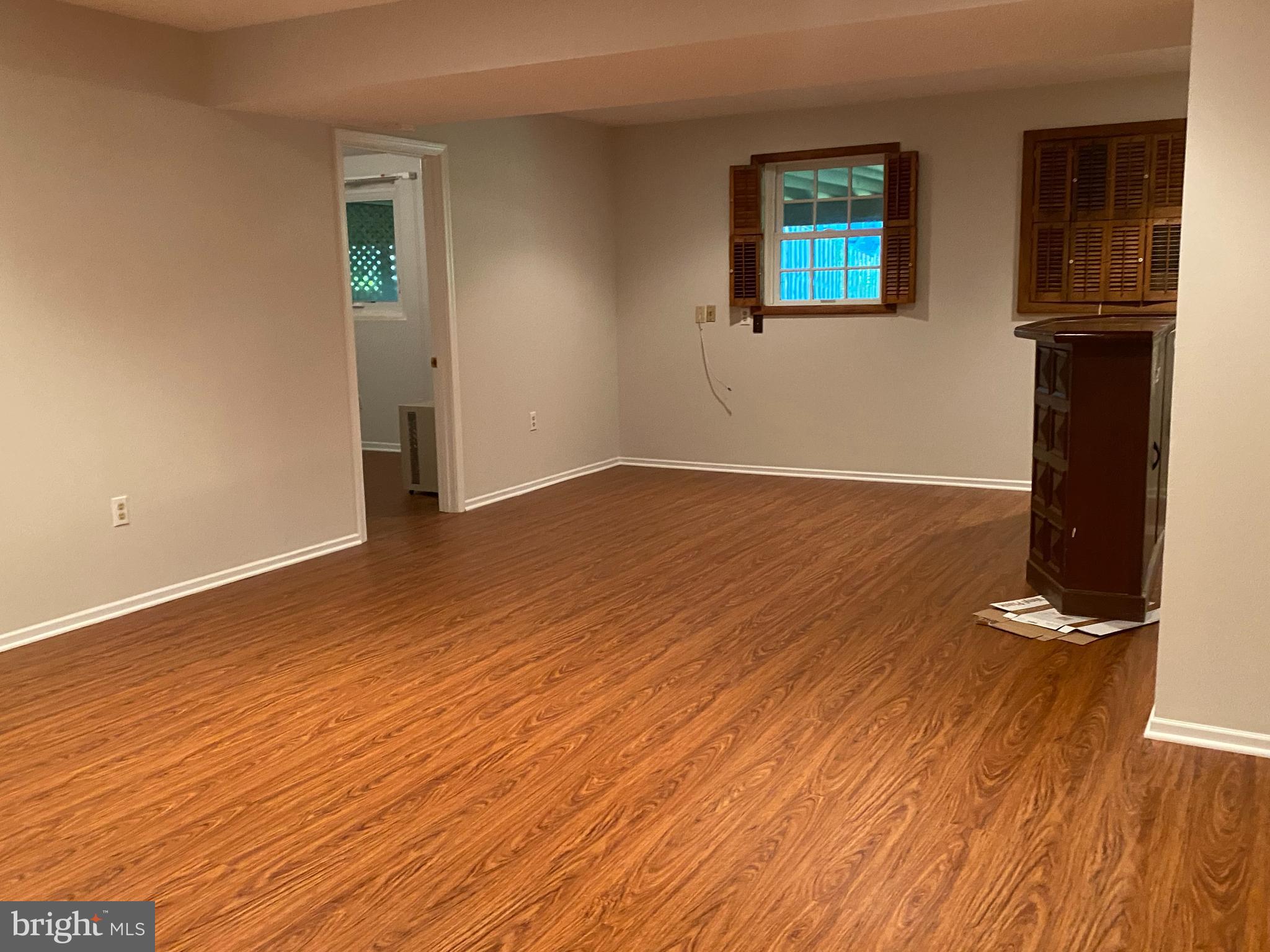 LANGLEY OAKS - Residential Lease