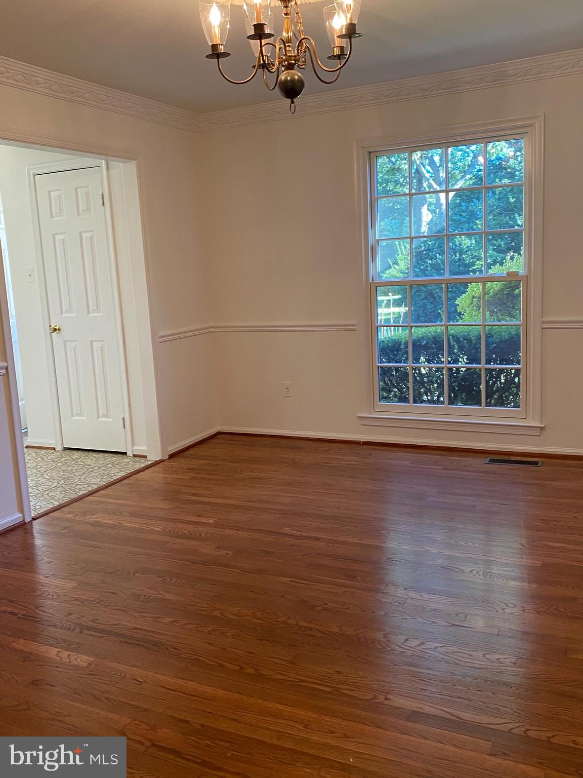 LANGLEY OAKS - Residential Lease