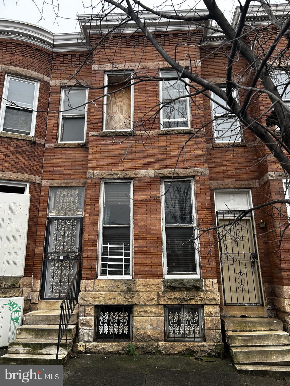 Investors or construction loan buyer review this two story rowhouse/townhouse in the Sandtown- Winchester area close to many of the amenities of central Baltimore. Minutes away from Mondawmin Mall, Coppin State University, Druid Hill Park, University of Baltimore, Metro , Penn Station, and more. Good to add to your portfolio for growth located on major thoroughfare in Baltimore. Seller very motivated.
Hold Harmless must be acknowledged and signed for all showings. See Documents section.