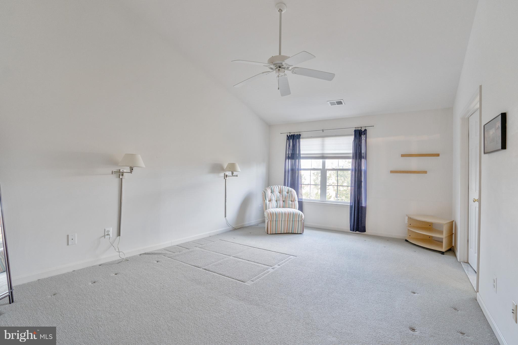 KENWOOD TOWNES - Residential