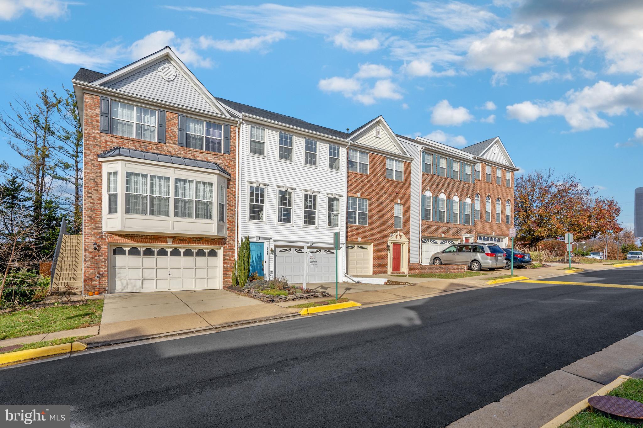 KENWOOD TOWNES - Residential