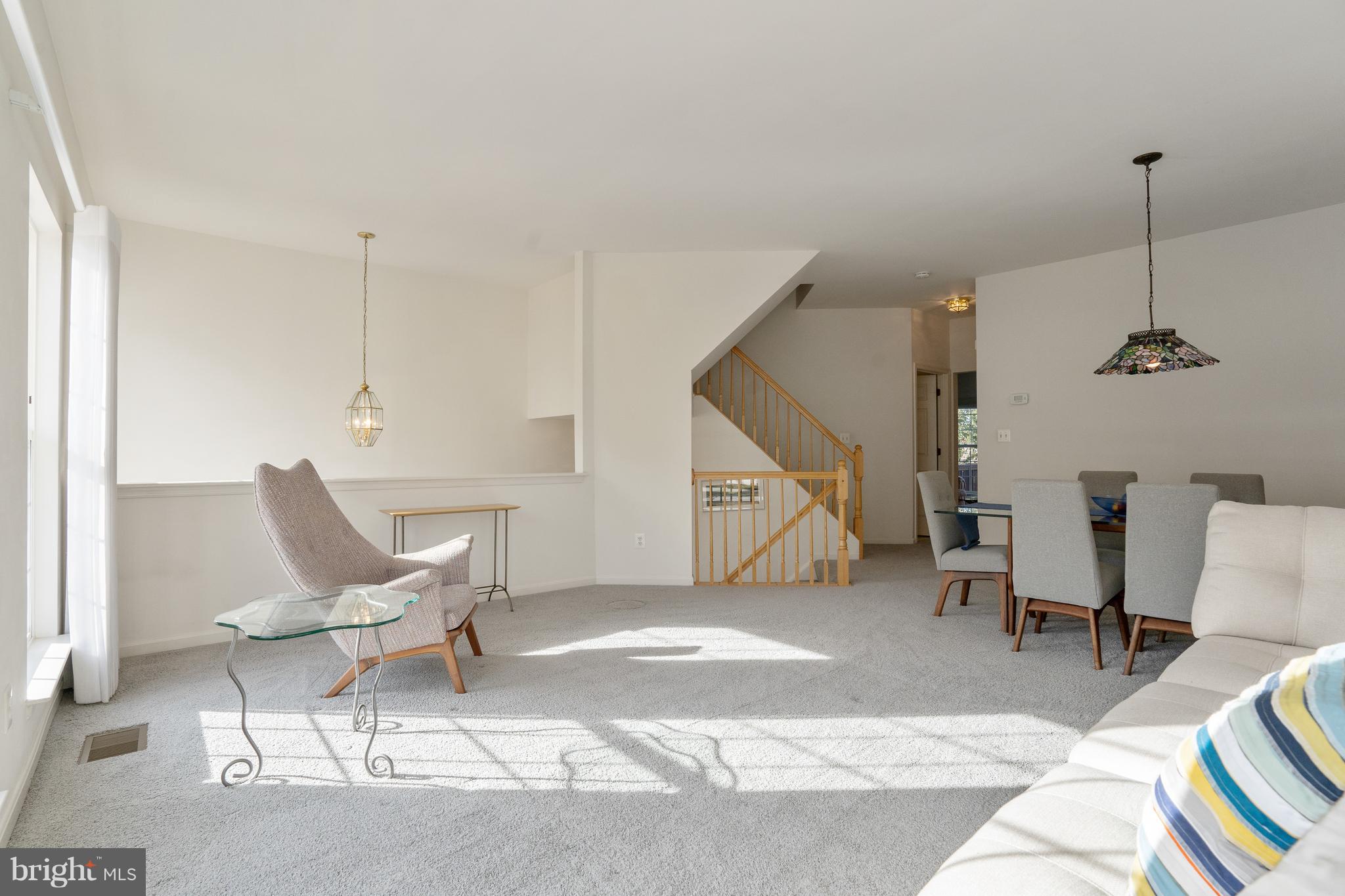 KENWOOD TOWNES - Residential