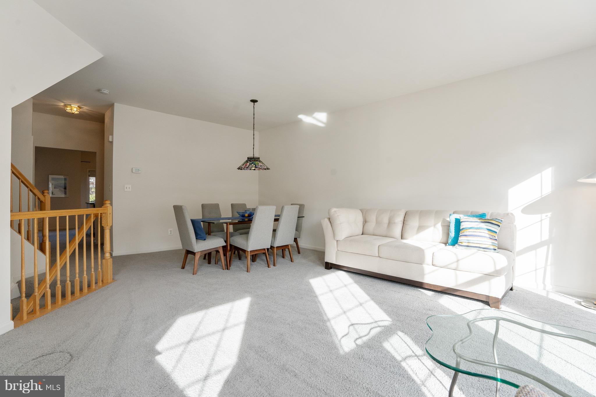 KENWOOD TOWNES - Residential