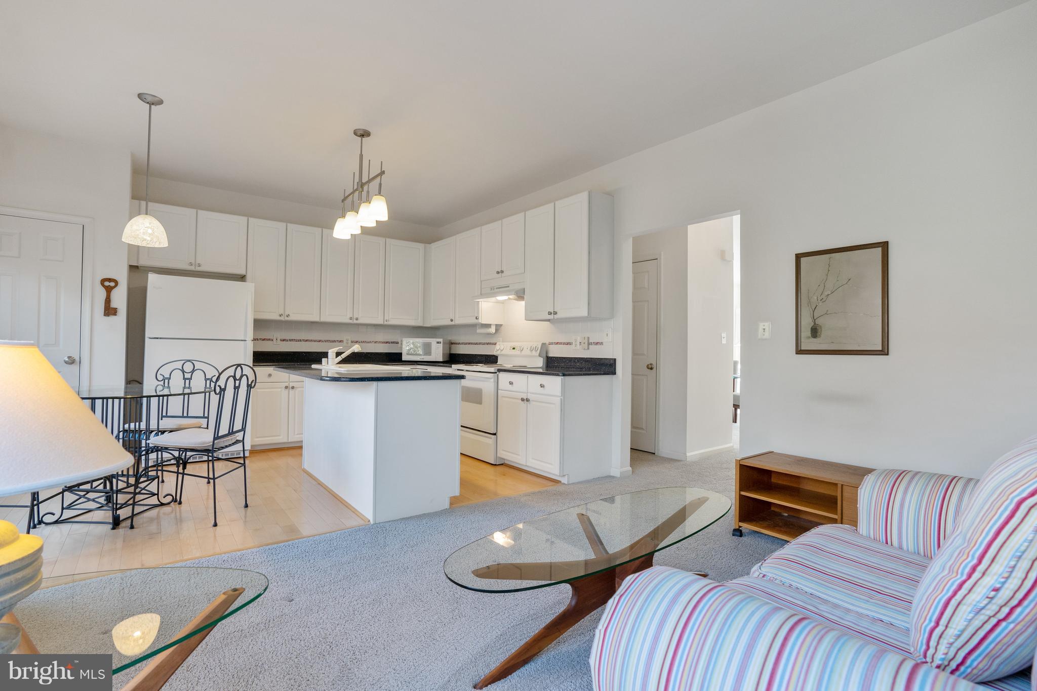 KENWOOD TOWNES - Residential