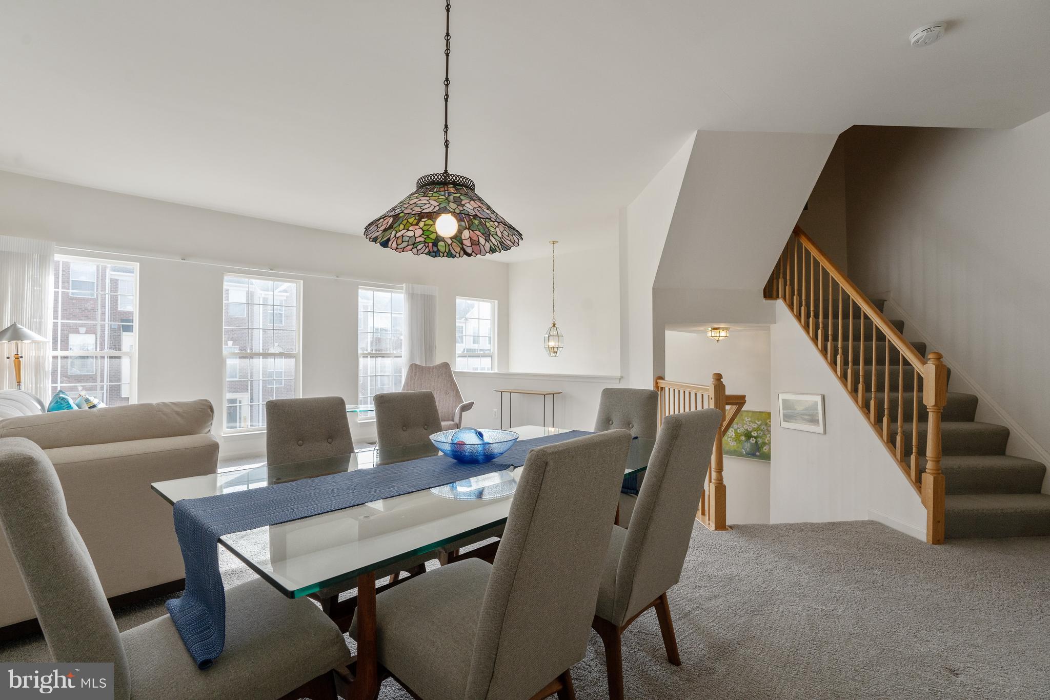 KENWOOD TOWNES - Residential