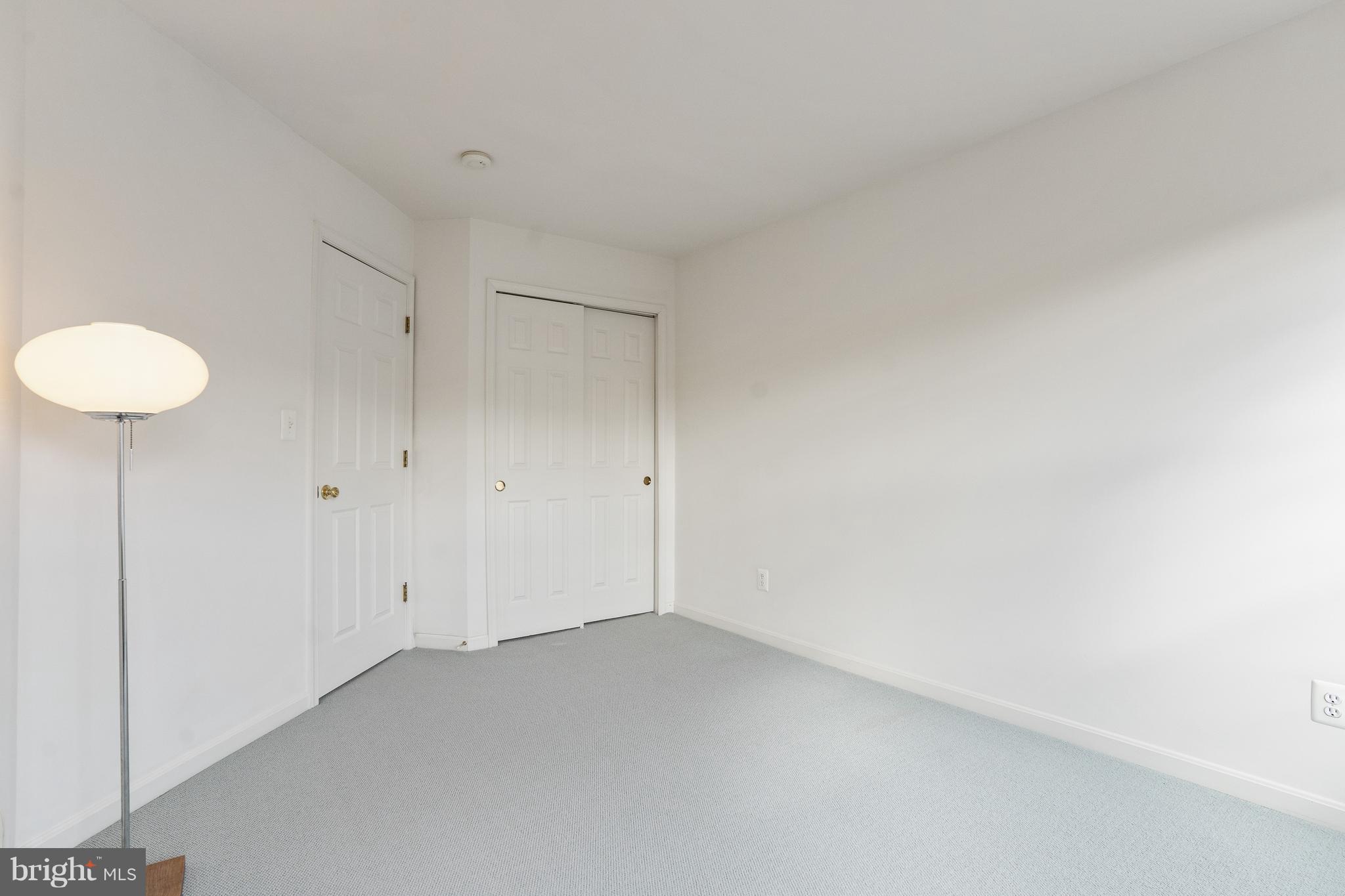 KENWOOD TOWNES - Residential