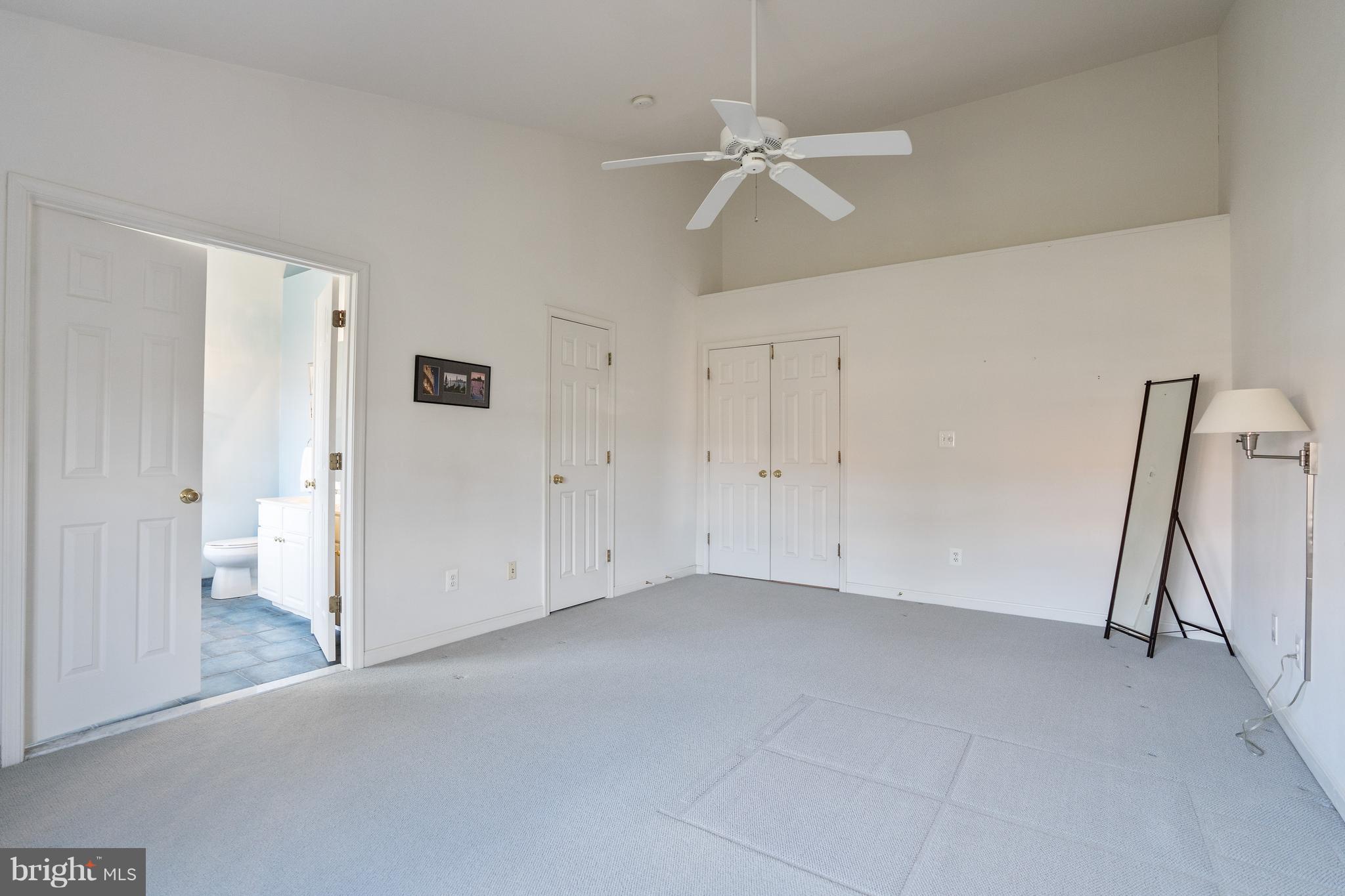 KENWOOD TOWNES - Residential