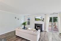 WOODLAWN MEWS - Residential Lease