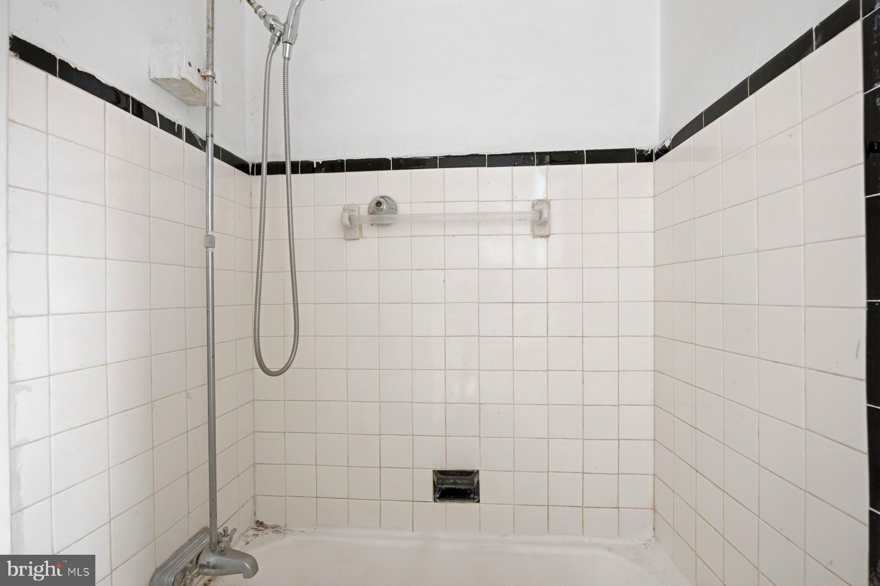 RITCHIE HEIGHTS - Residential