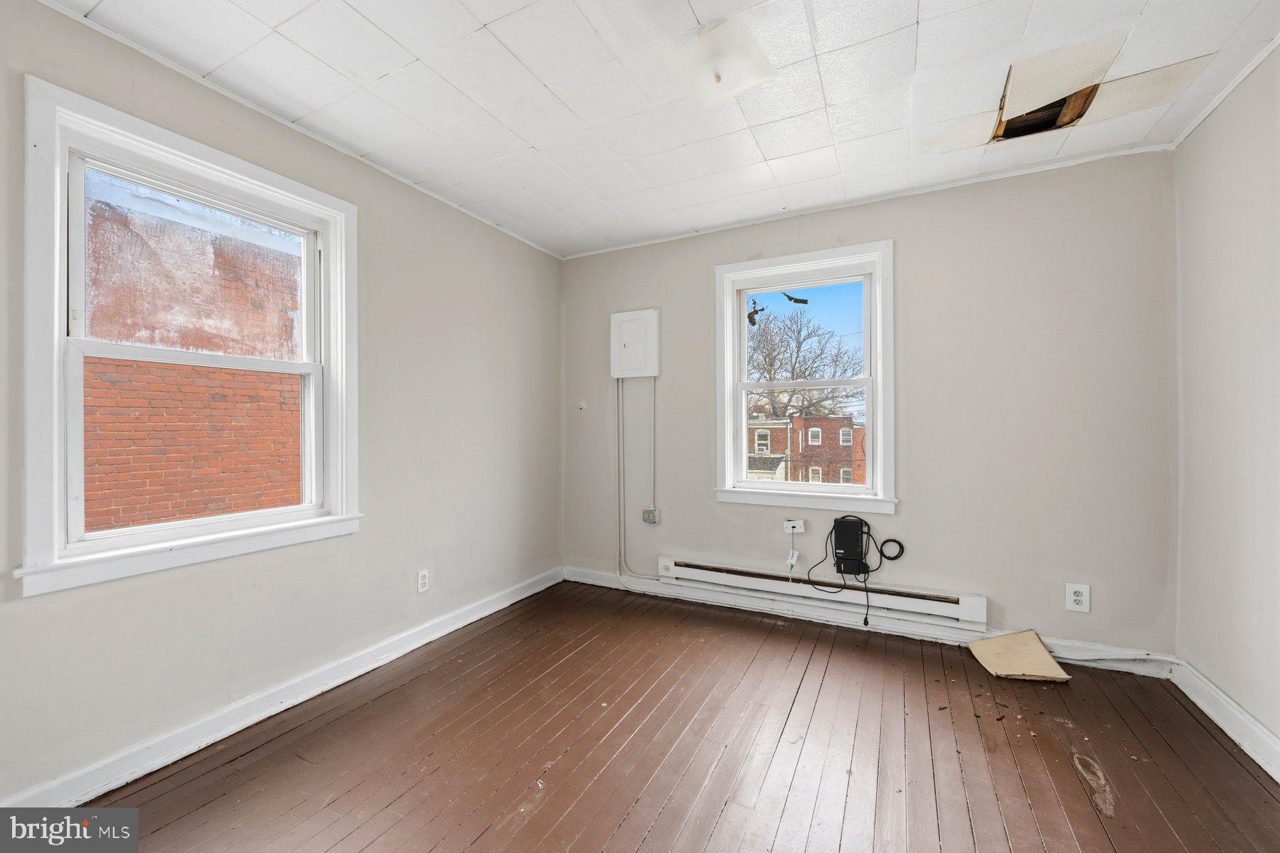 RITCHIE HEIGHTS - Residential