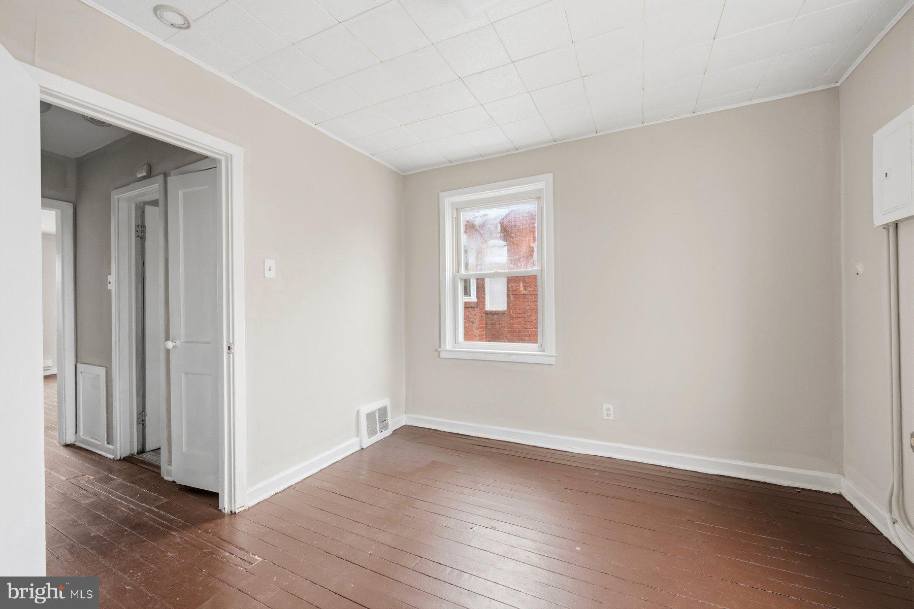 RITCHIE HEIGHTS - Residential