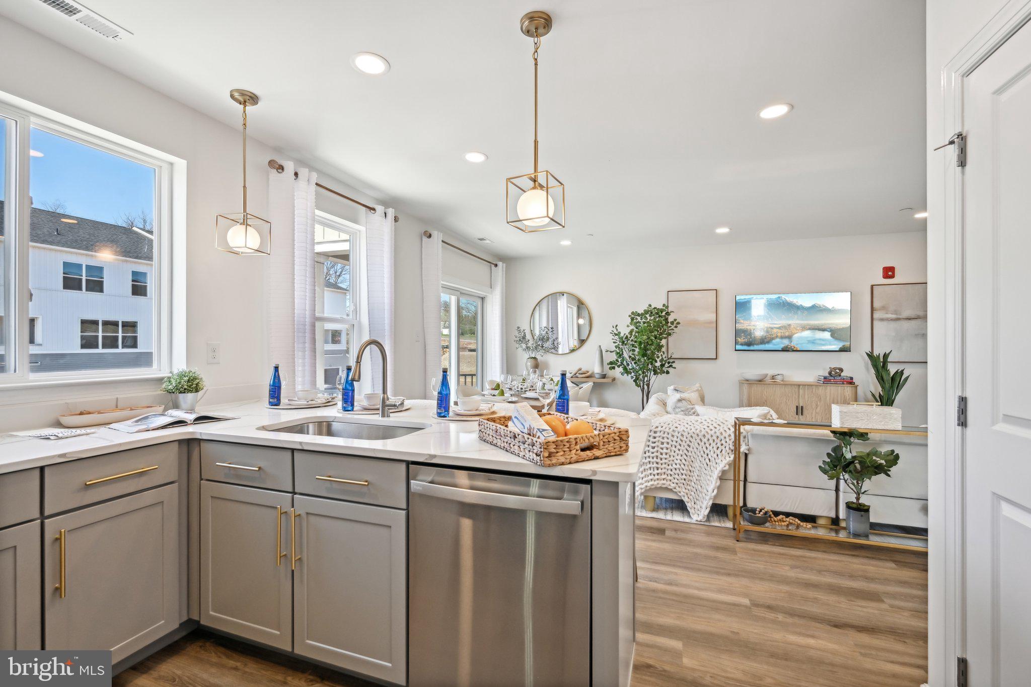 ARBOR PLACE - Residential