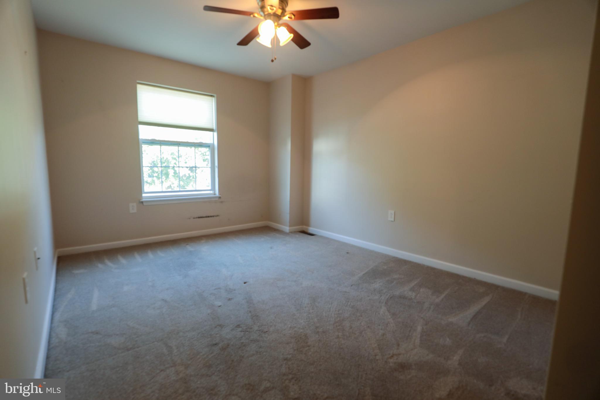 ROXBOROUGH - Residential