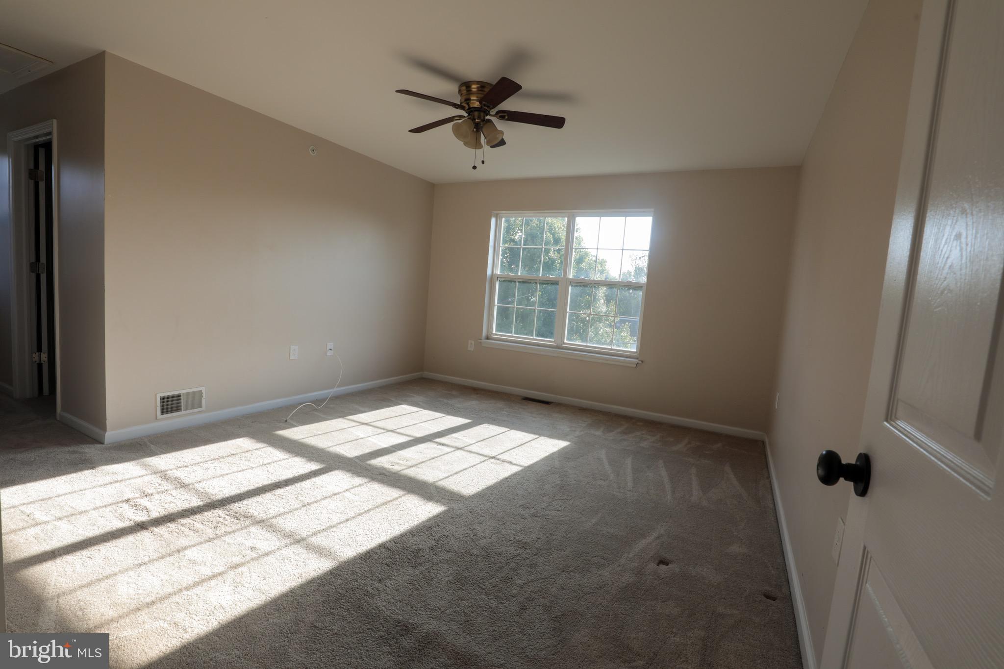 ROXBOROUGH - Residential