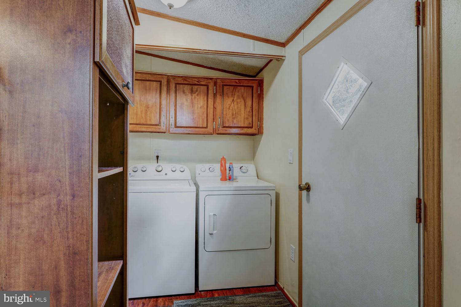 OVERLOOK ESTATES - Residential