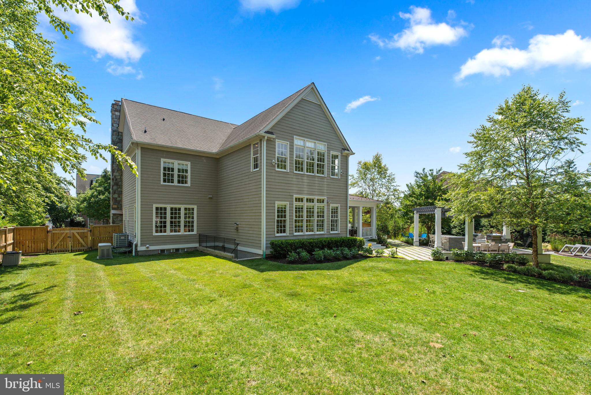 MAPLE LAWN FARMS - Residential