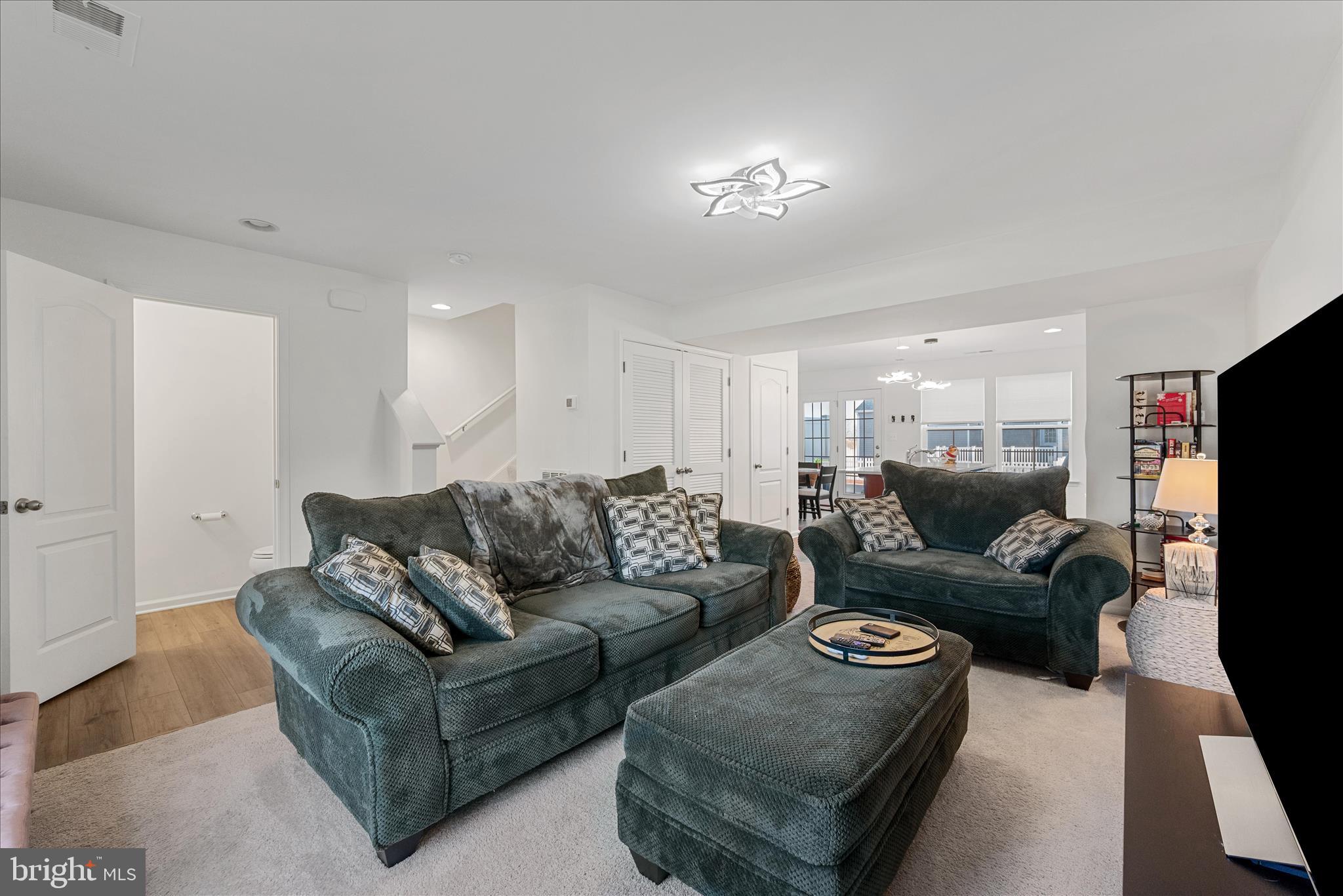 HUNTFIELD - Residential