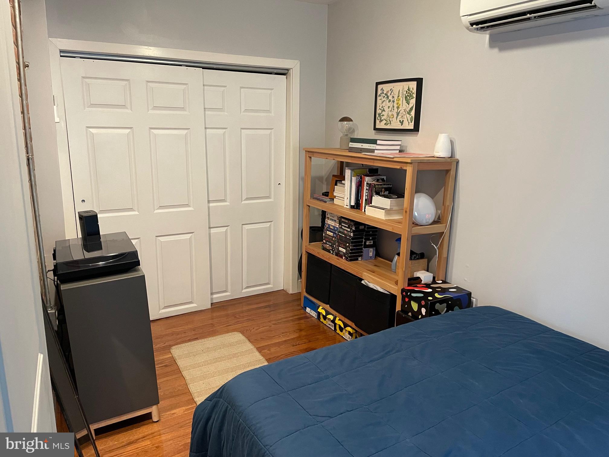 POINT BREEZE - Residential Income
