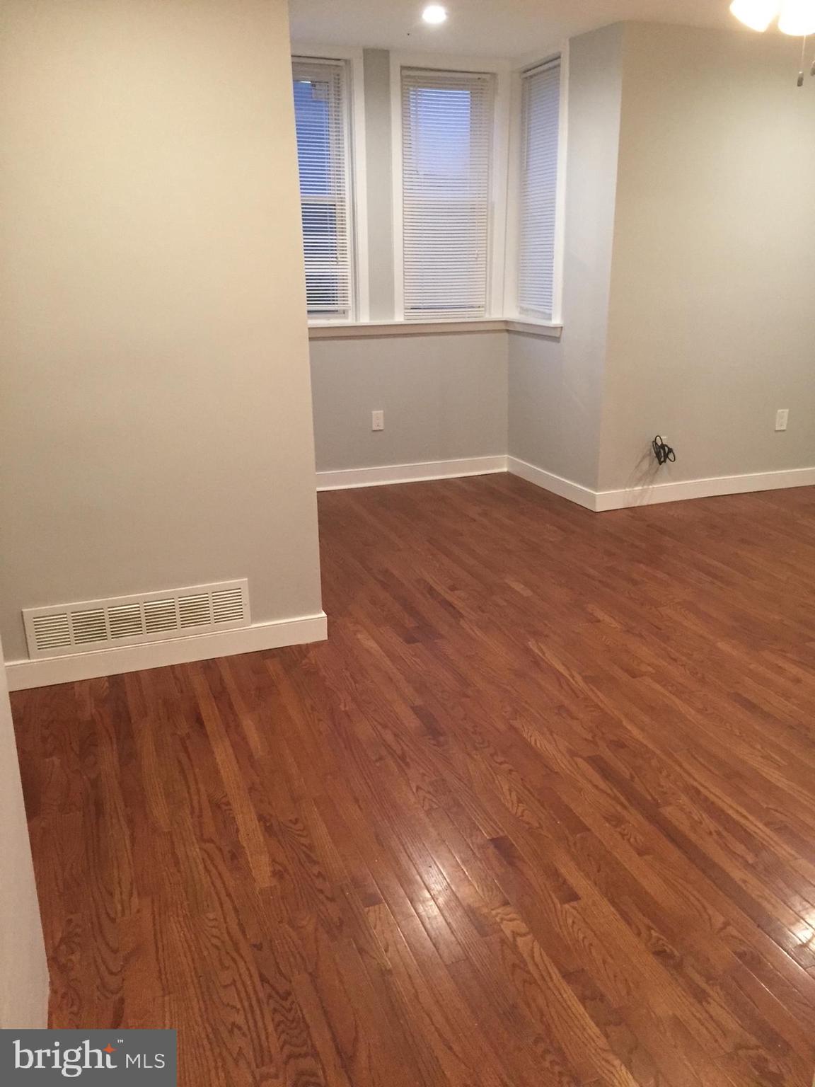 POINT BREEZE - Residential Income