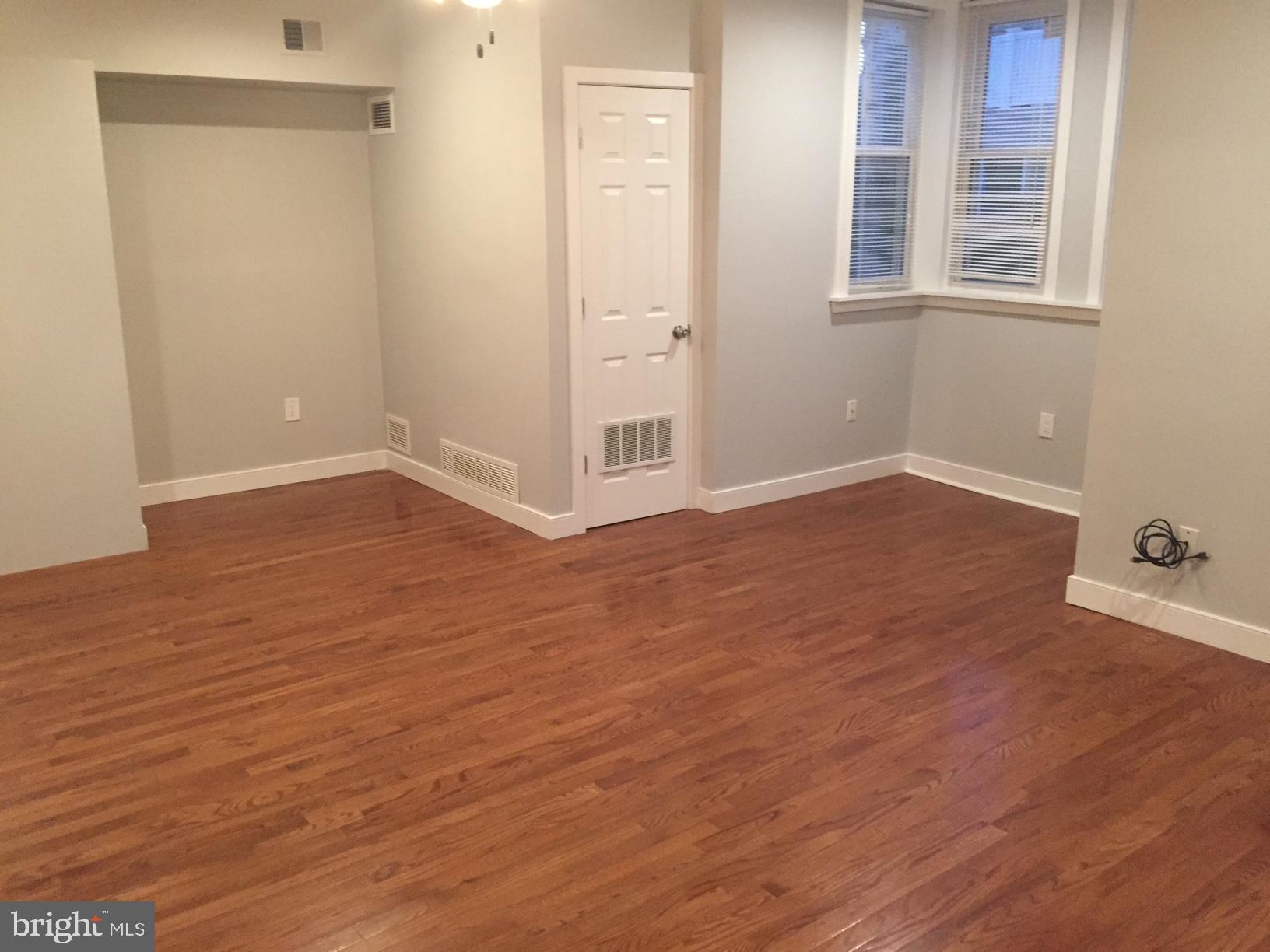 POINT BREEZE - Residential Income