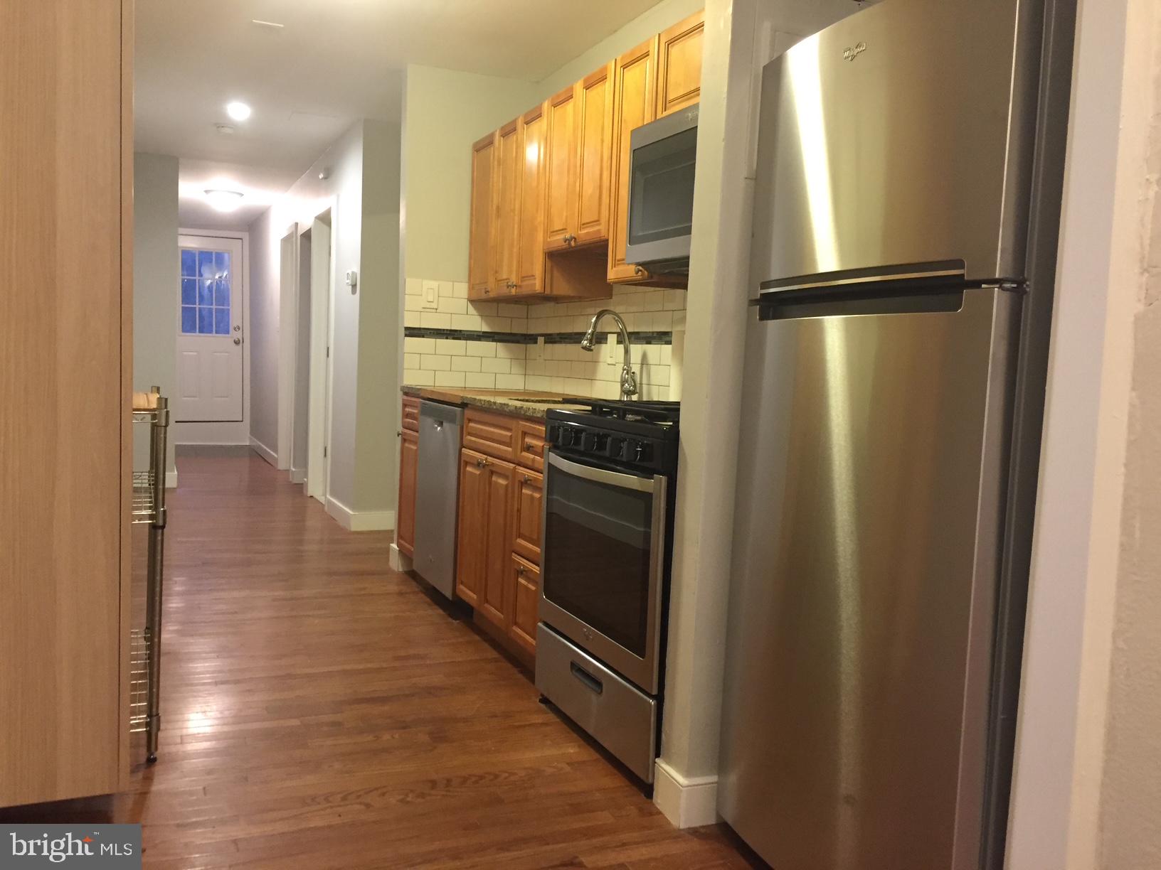 POINT BREEZE - Residential Income