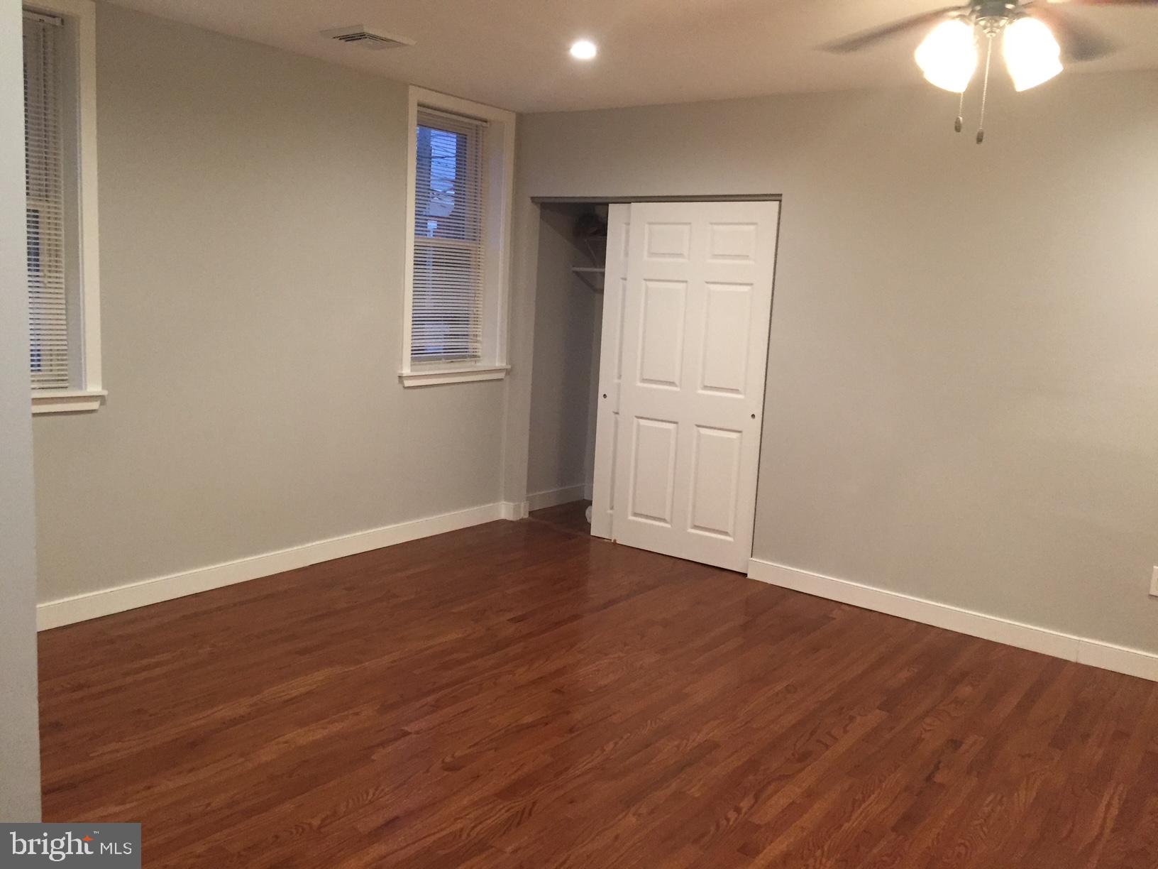 POINT BREEZE - Residential Income