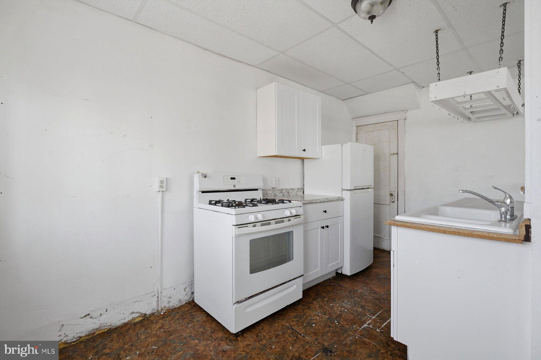 STONEHURST - Residential