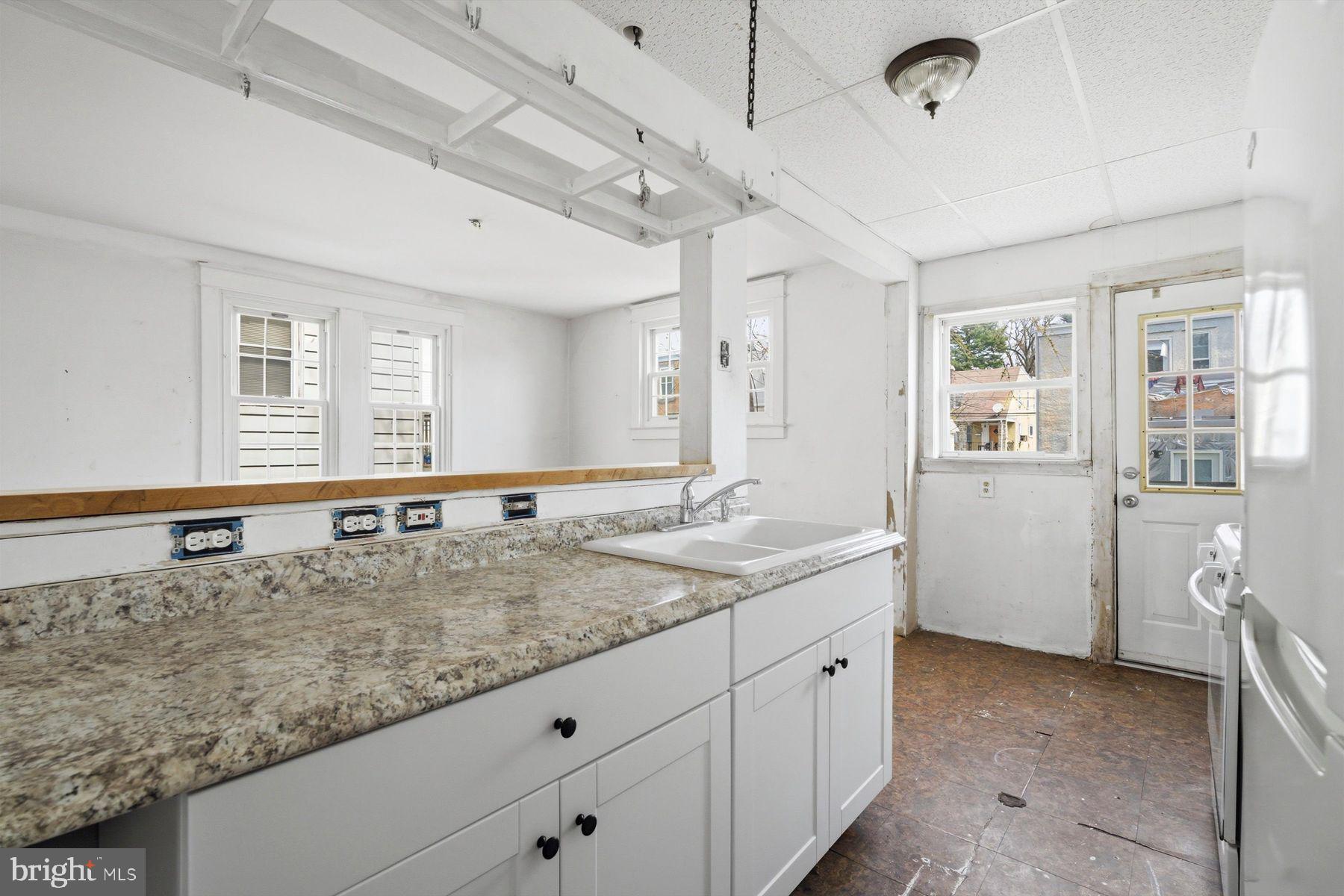 STONEHURST - Residential