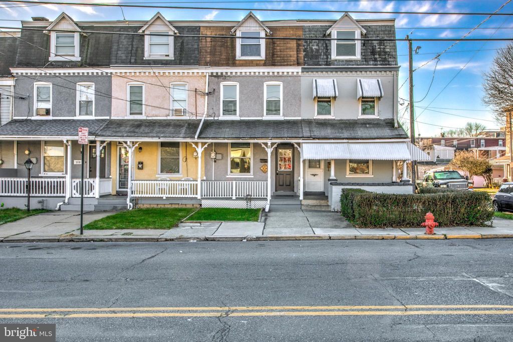 Photo of 304 E Liberty Street, Lancaster, PA 17602 (MLS # PALA2045530)