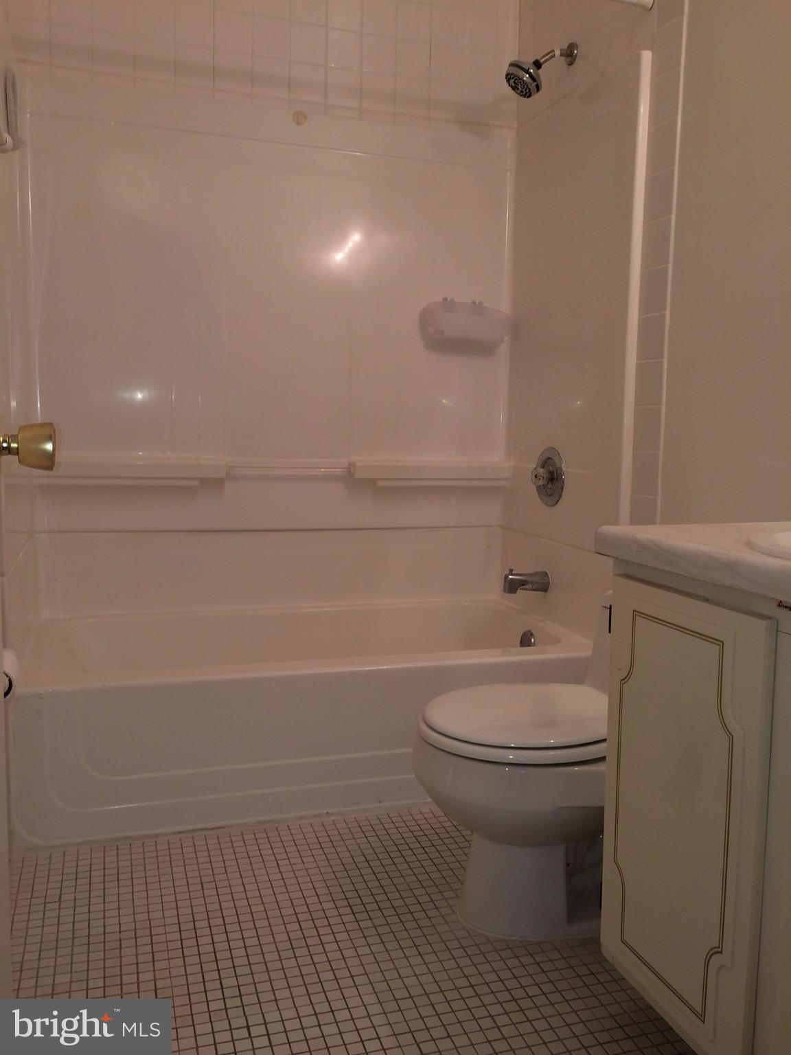 KINGS PARK WEST - Residential Lease