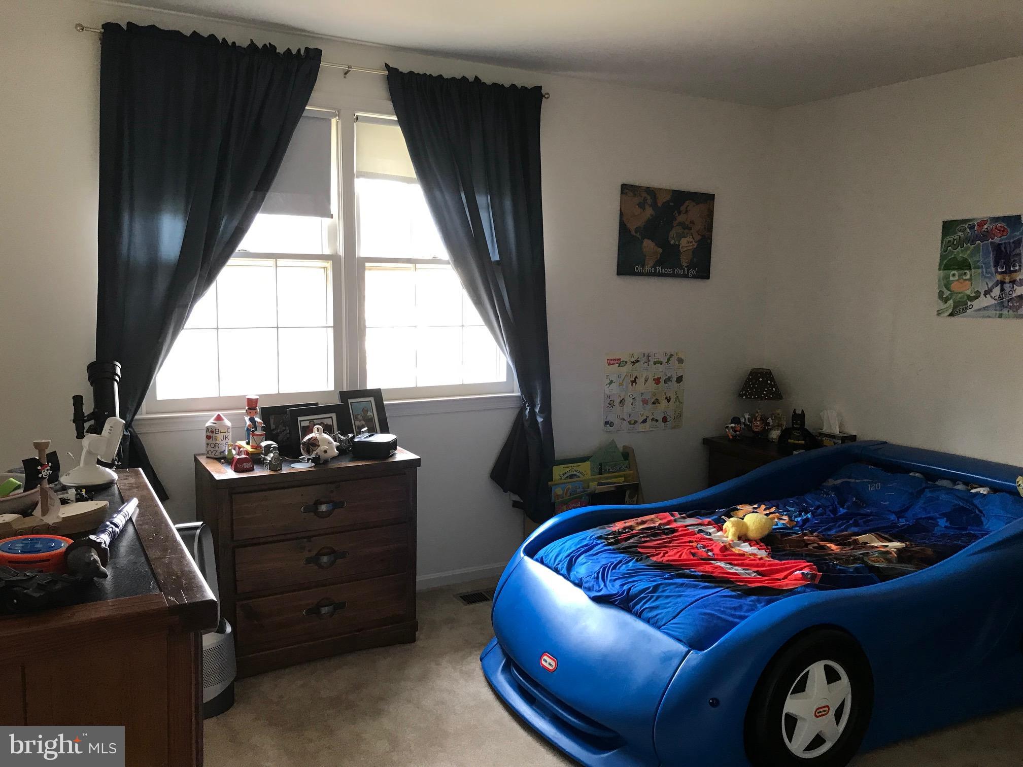 KINGS PARK WEST - Residential Lease