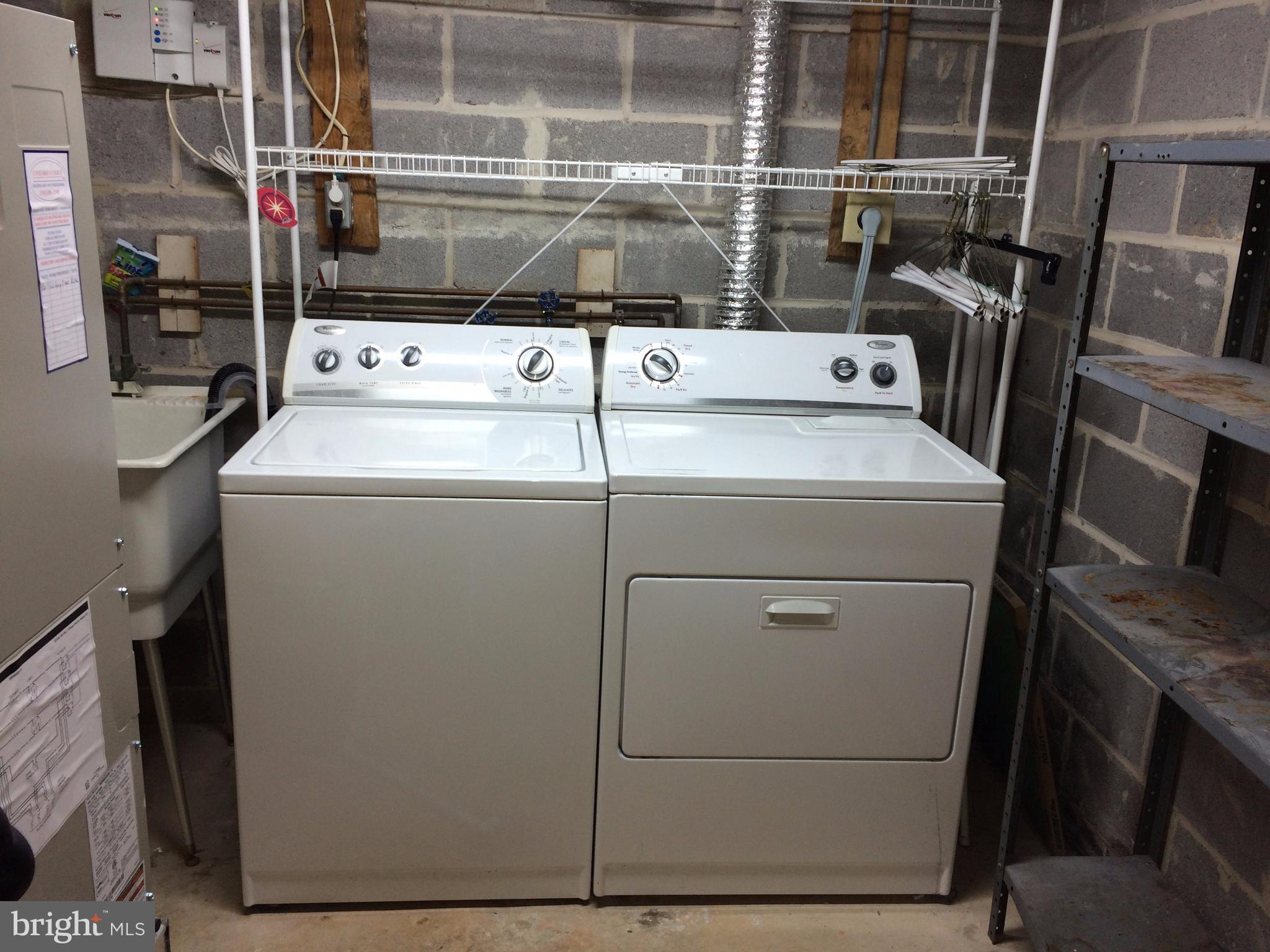 KINGS PARK WEST - Residential Lease