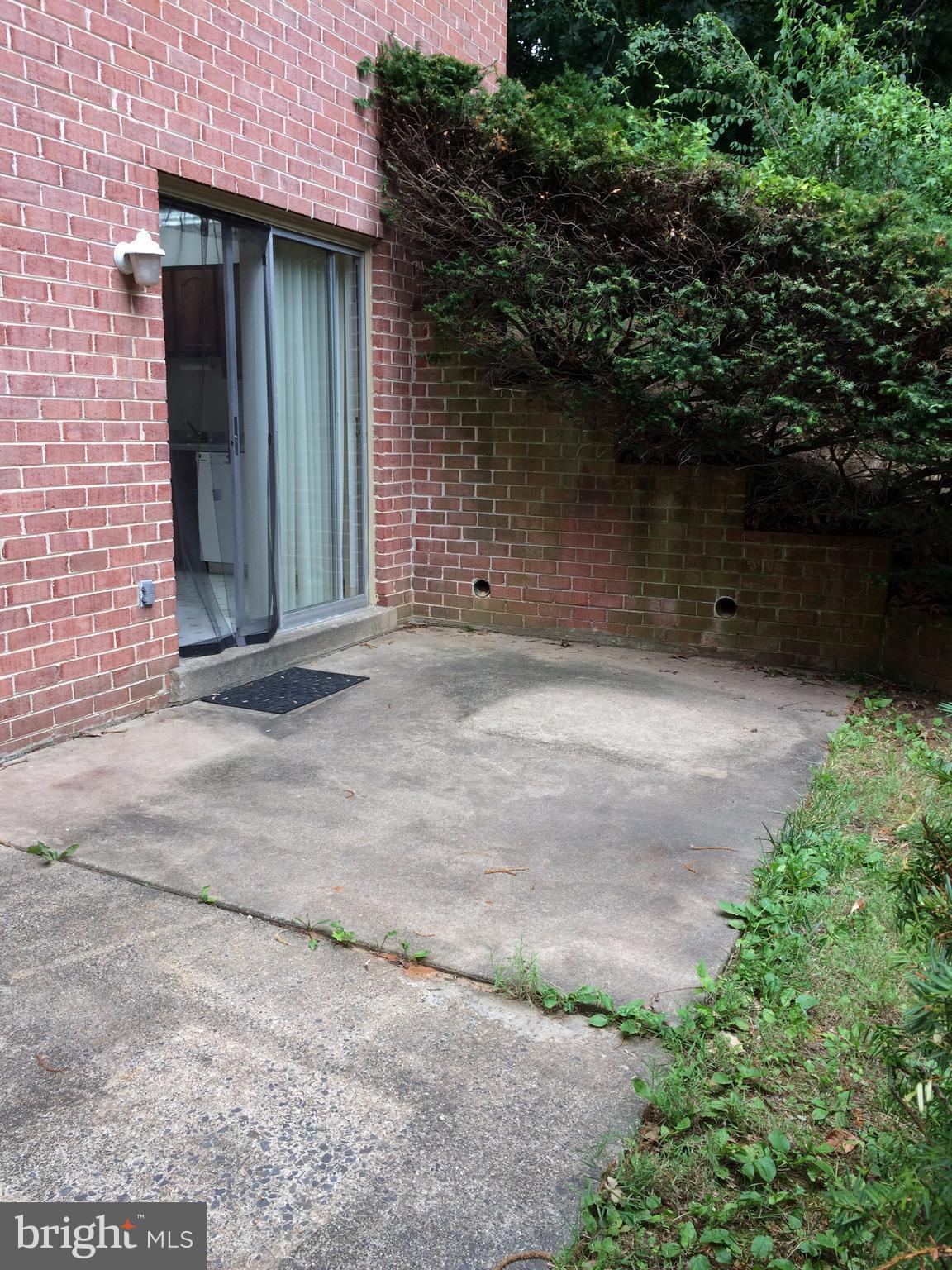 KINGS PARK WEST - Residential Lease