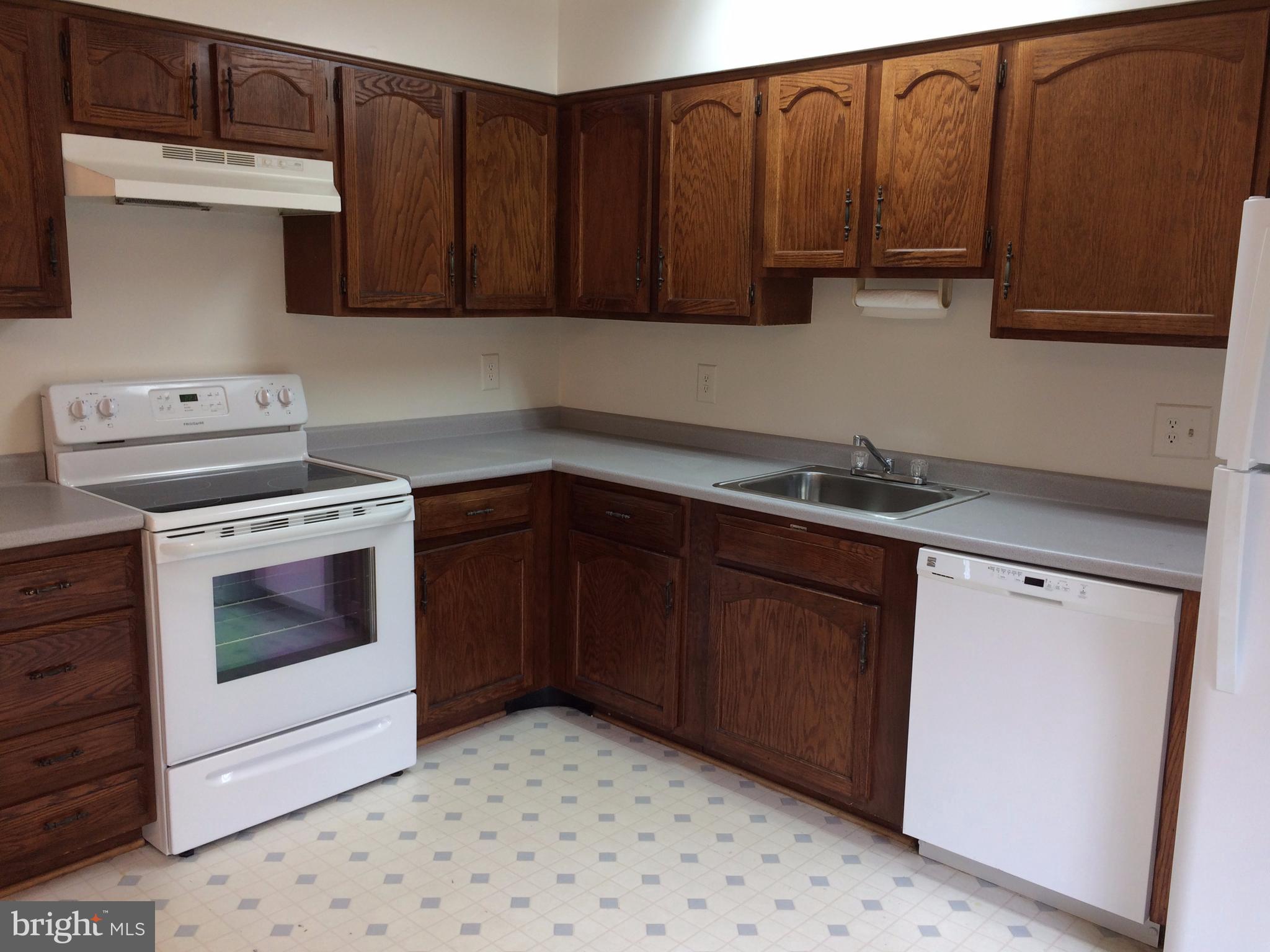 KINGS PARK WEST - Residential Lease