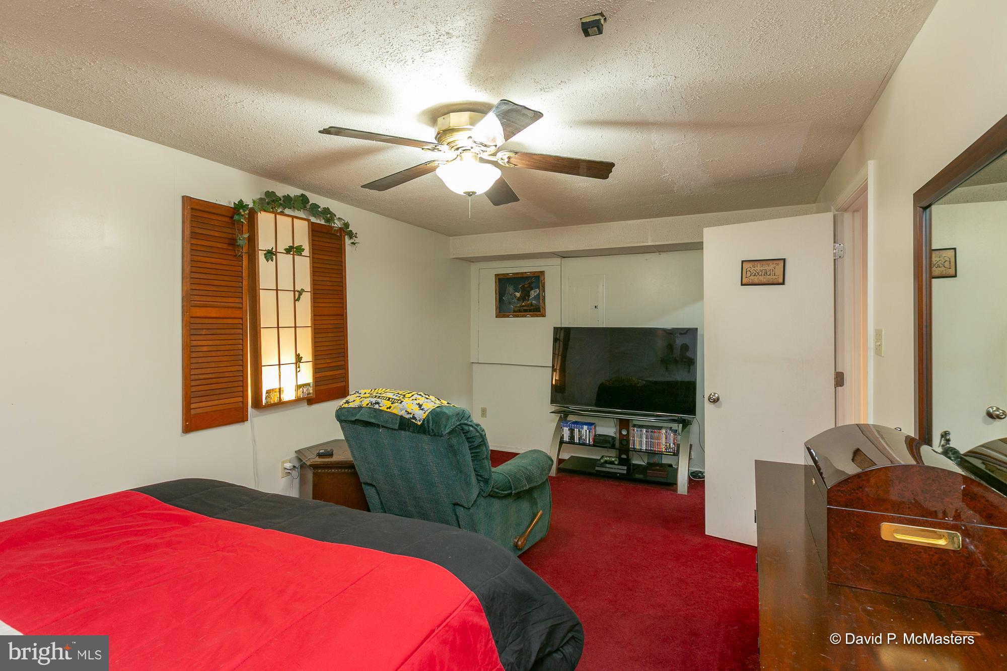 WOODSIDE ACRES - Residential