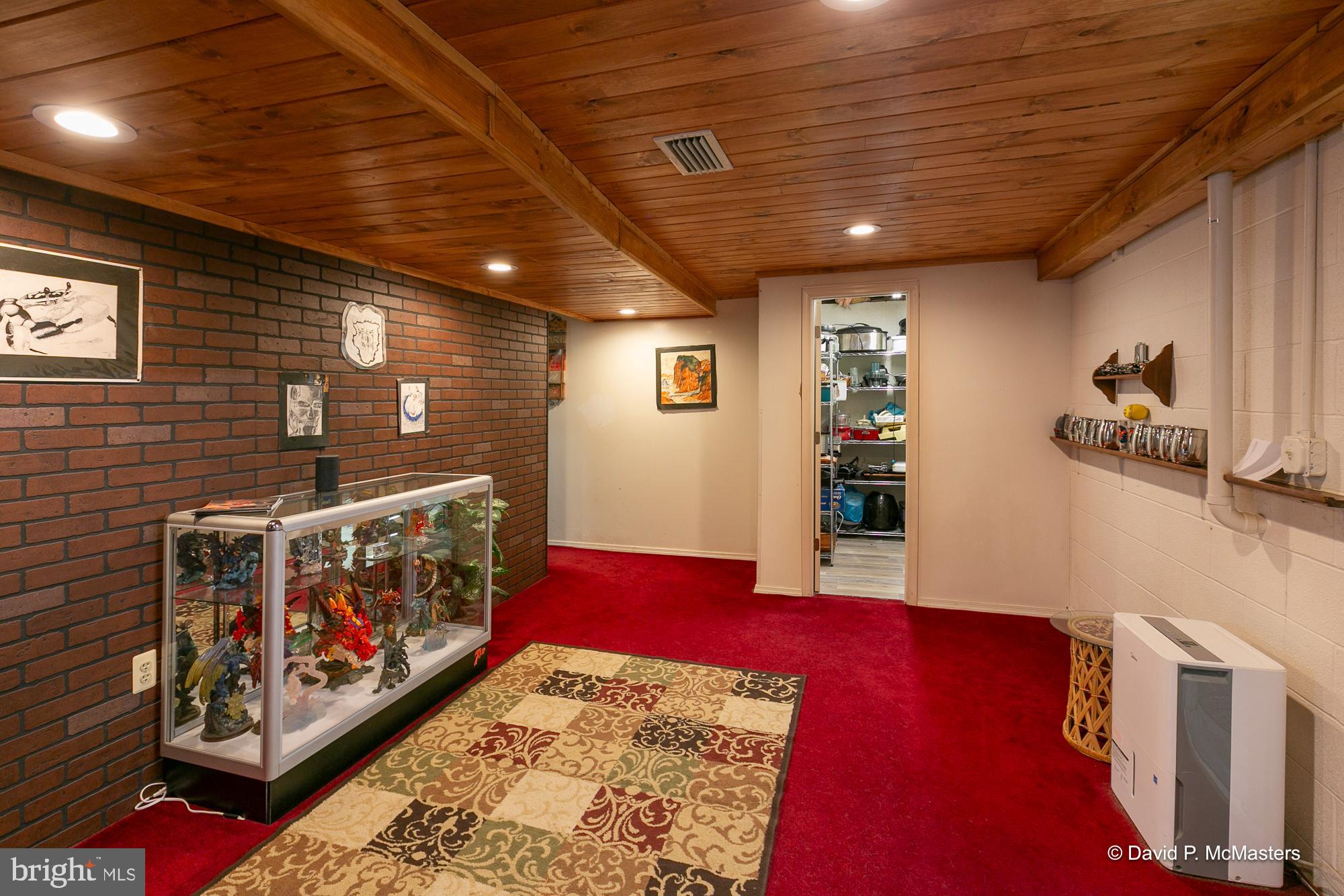 WOODSIDE ACRES - Residential