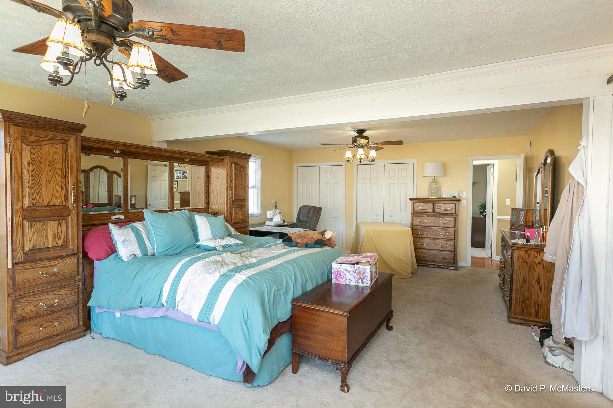 WOODSIDE ACRES - Residential