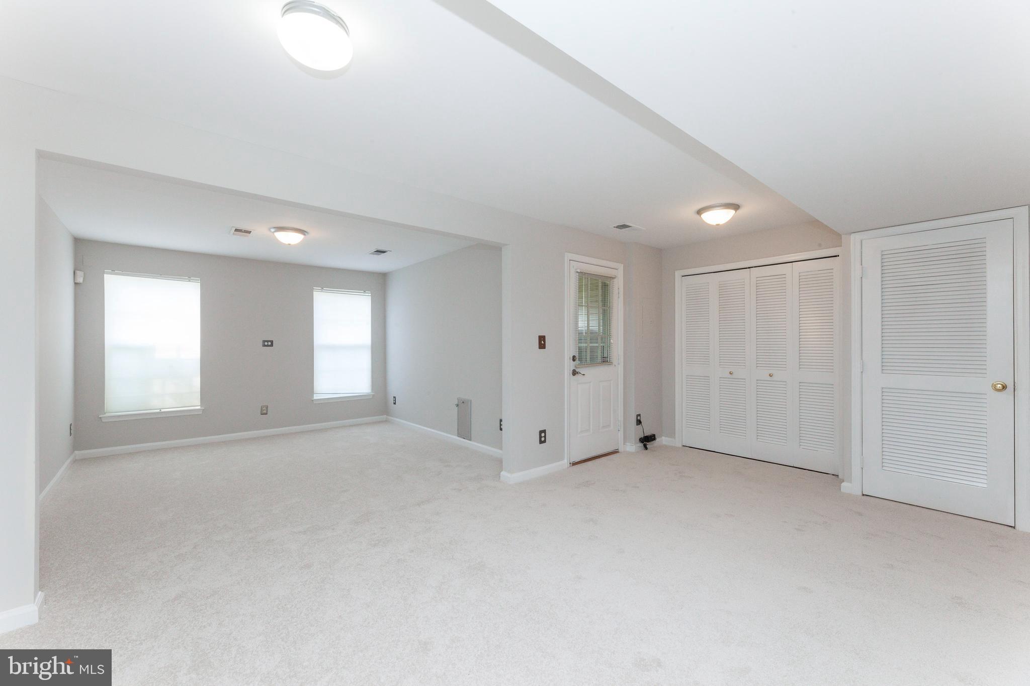 SOMERSET - Residential