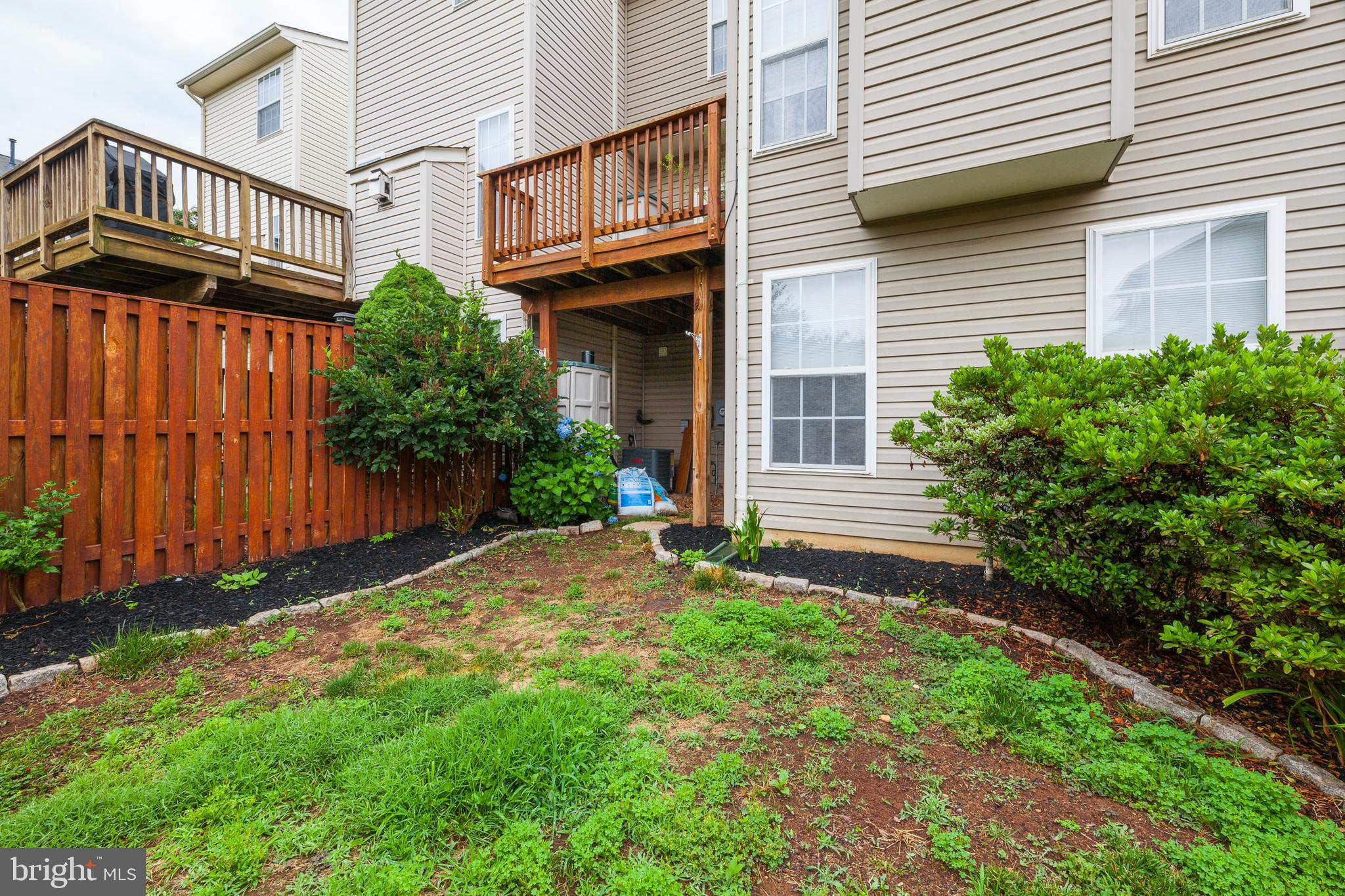 SOMERSET - Residential