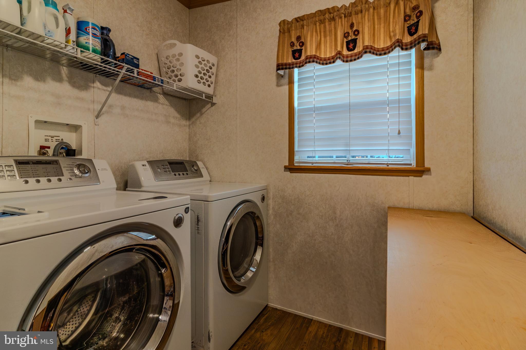 STONE HILL VILLAGE - Residential